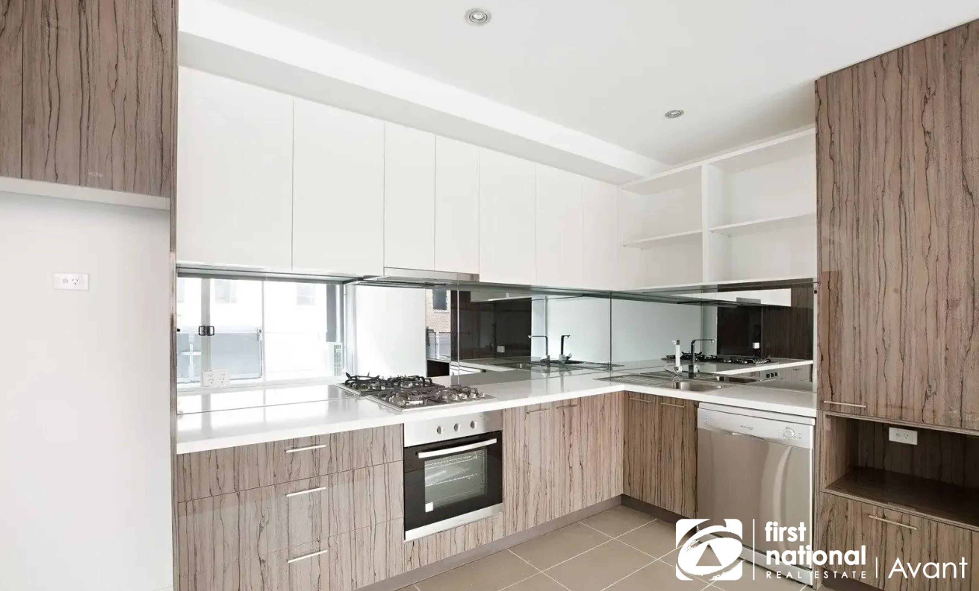 205/20 Garden Street, South Yarra - Thumbnail 4