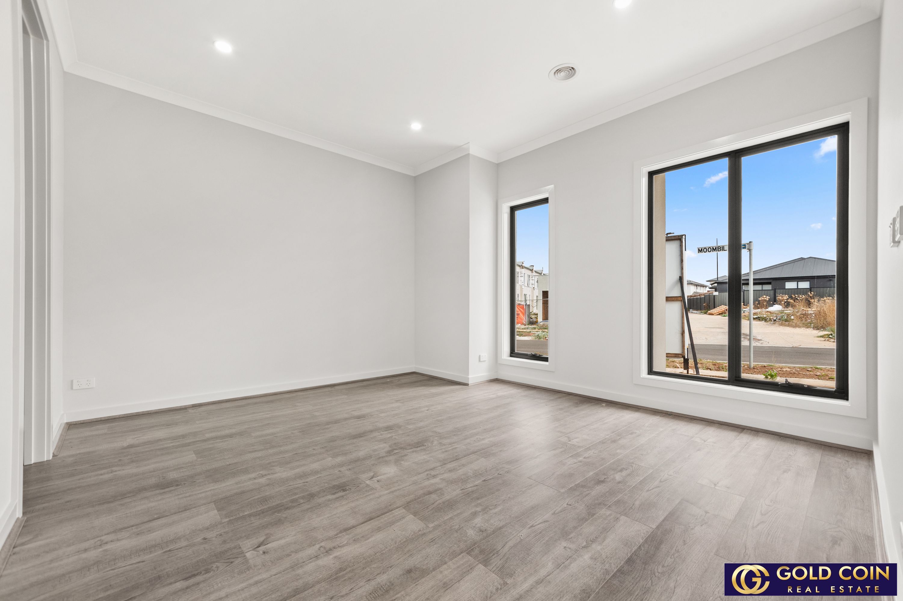 27 Moombil Road, Truganina - Thumbnail 2