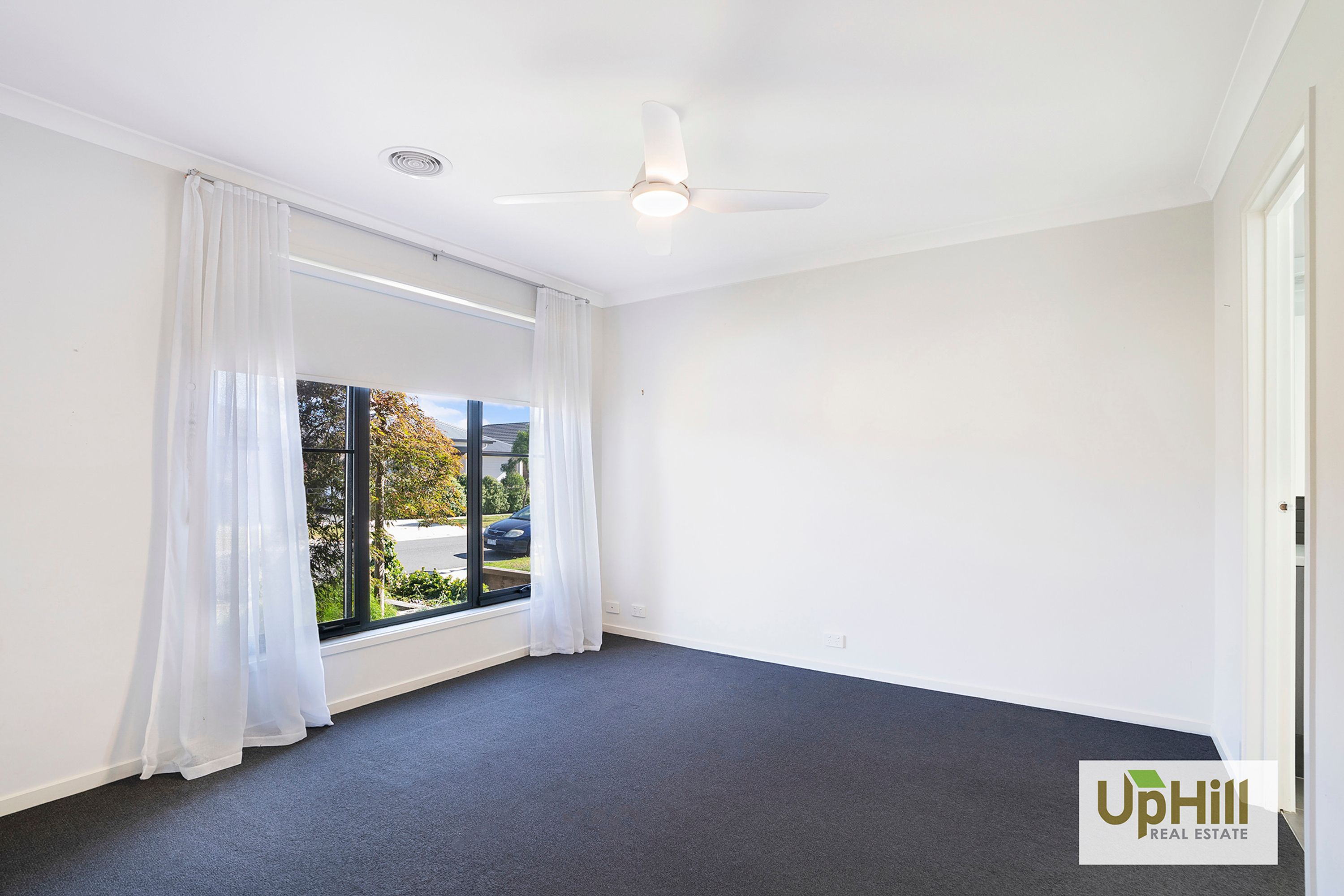 15 Savage Way, Clyde North - Thumbnail 4