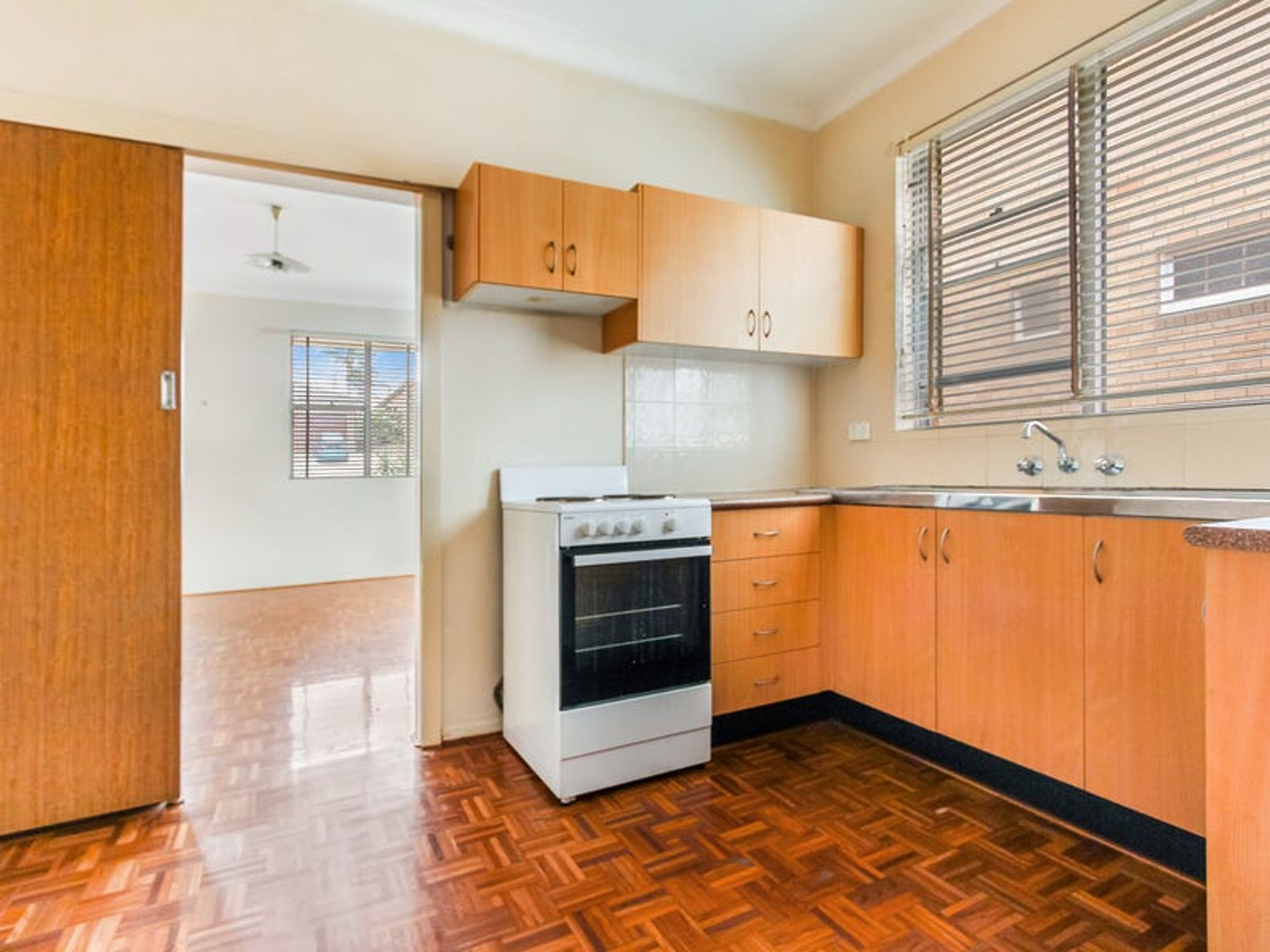 102 Railway Parade, Mortdale, Mortdale - Thumbnail 5