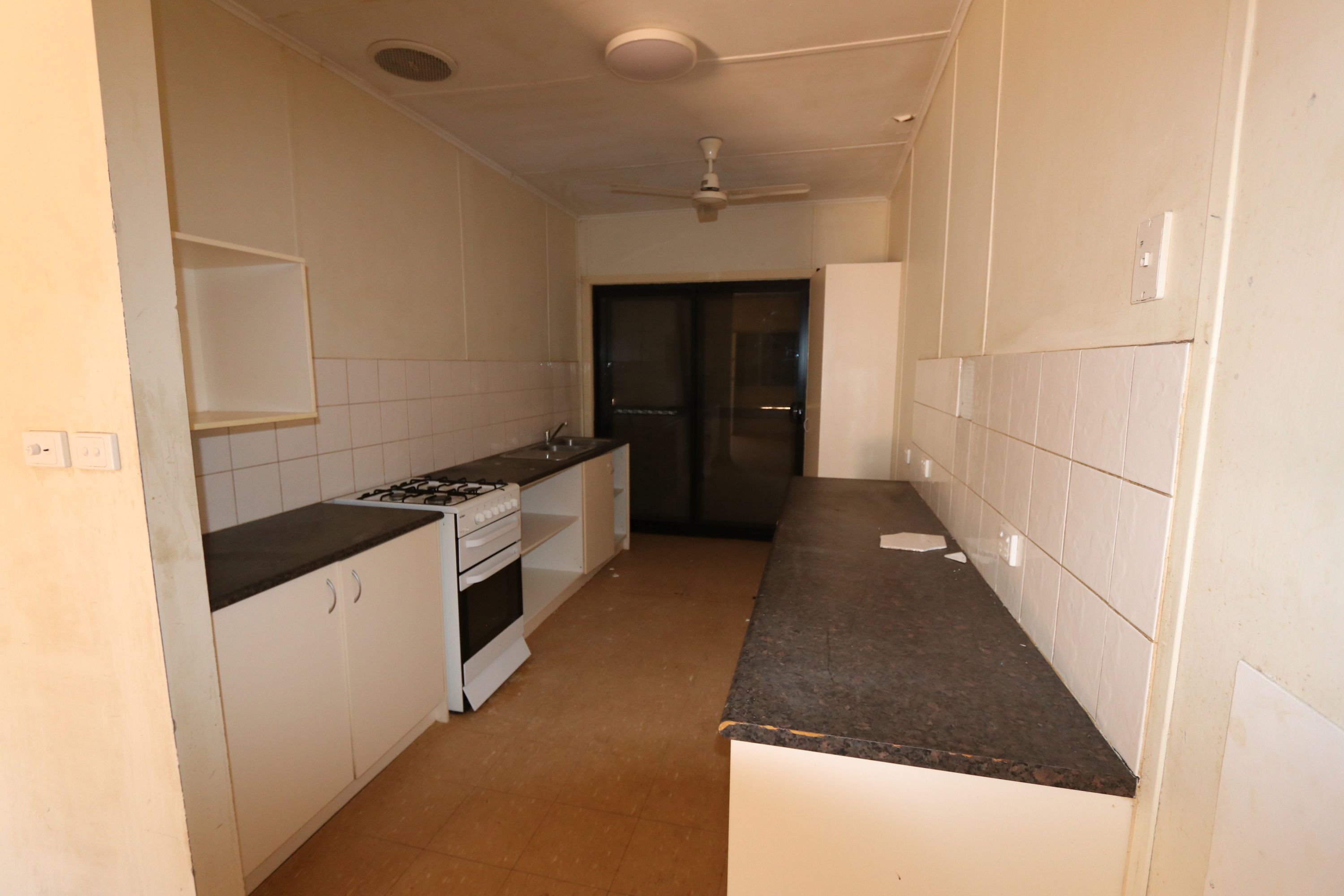A&B/17 Mitchie Crescent, South Hedland, WA 6722, South Hedland - Thumbnail 4
