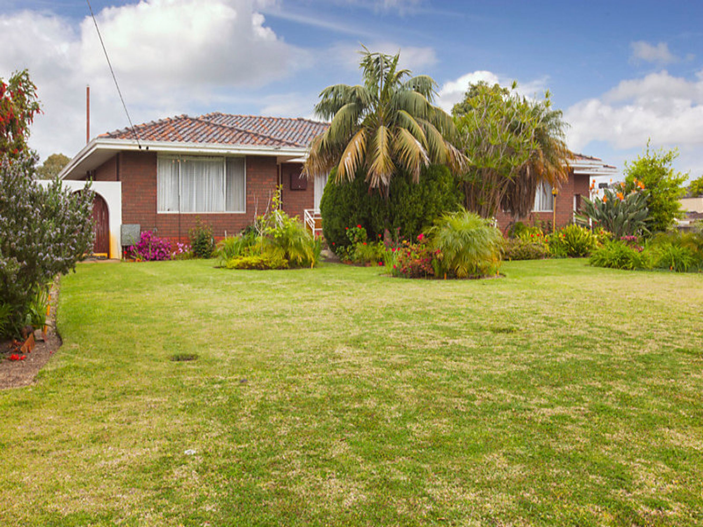 6 Trevithick Close