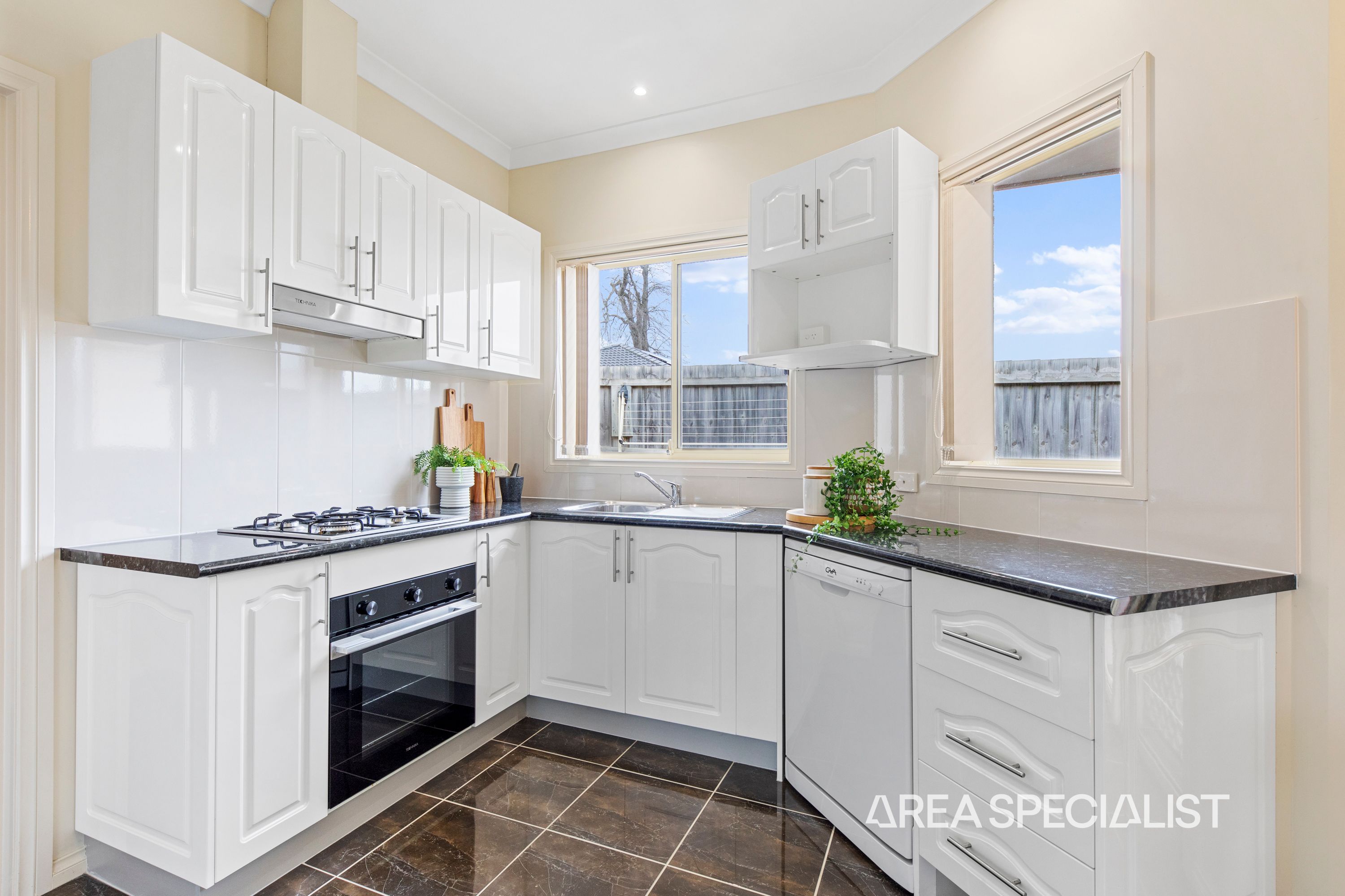 1/4 Lima Place, Pakenham - Thumbnail 3