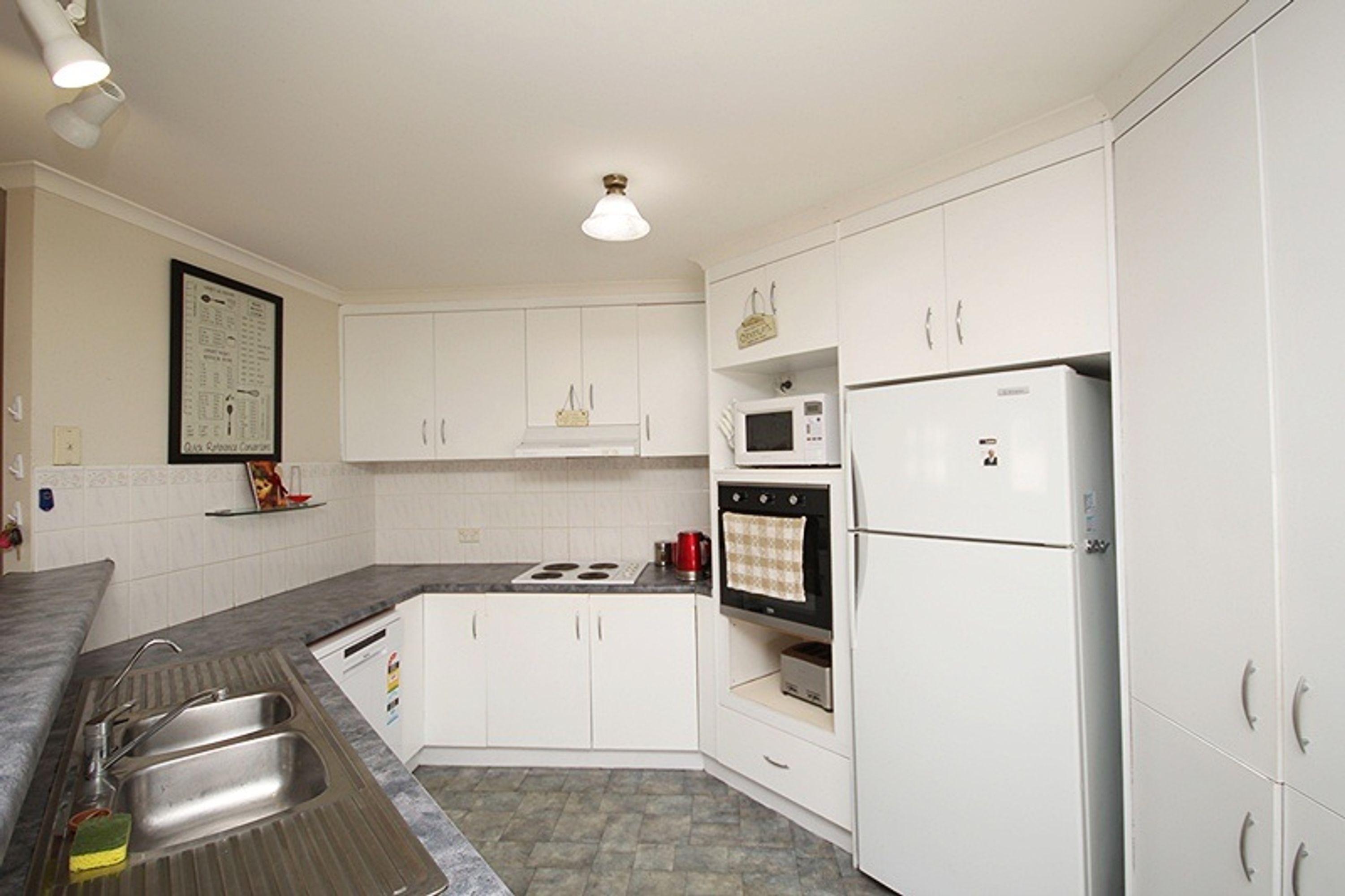 54 Francis Street, Horsham VIC 3400, Horsham - Thumbnail 5
