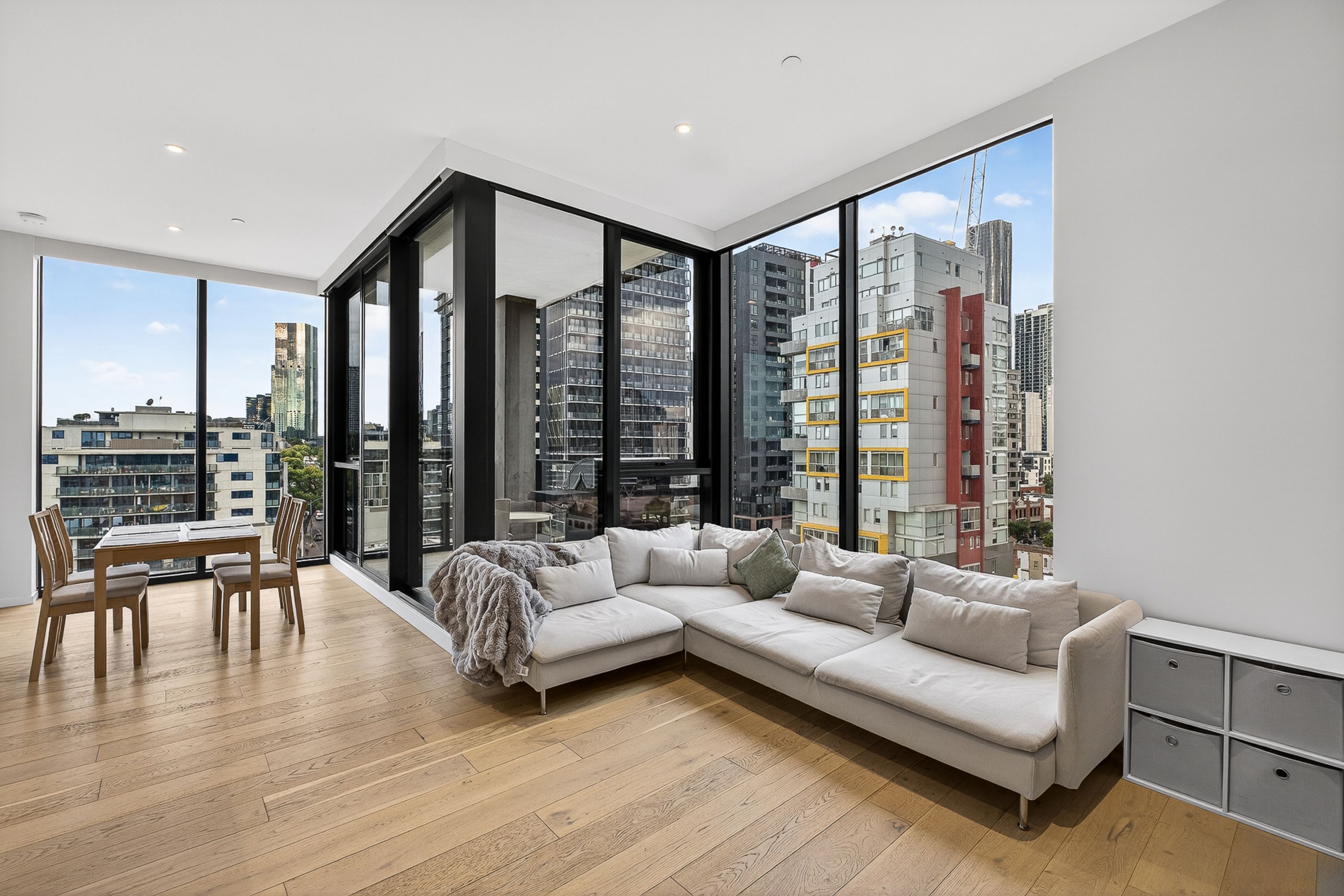 1002/10 Wominjeka Walk, West Melbourne, West Melbourne - Thumbnail 3