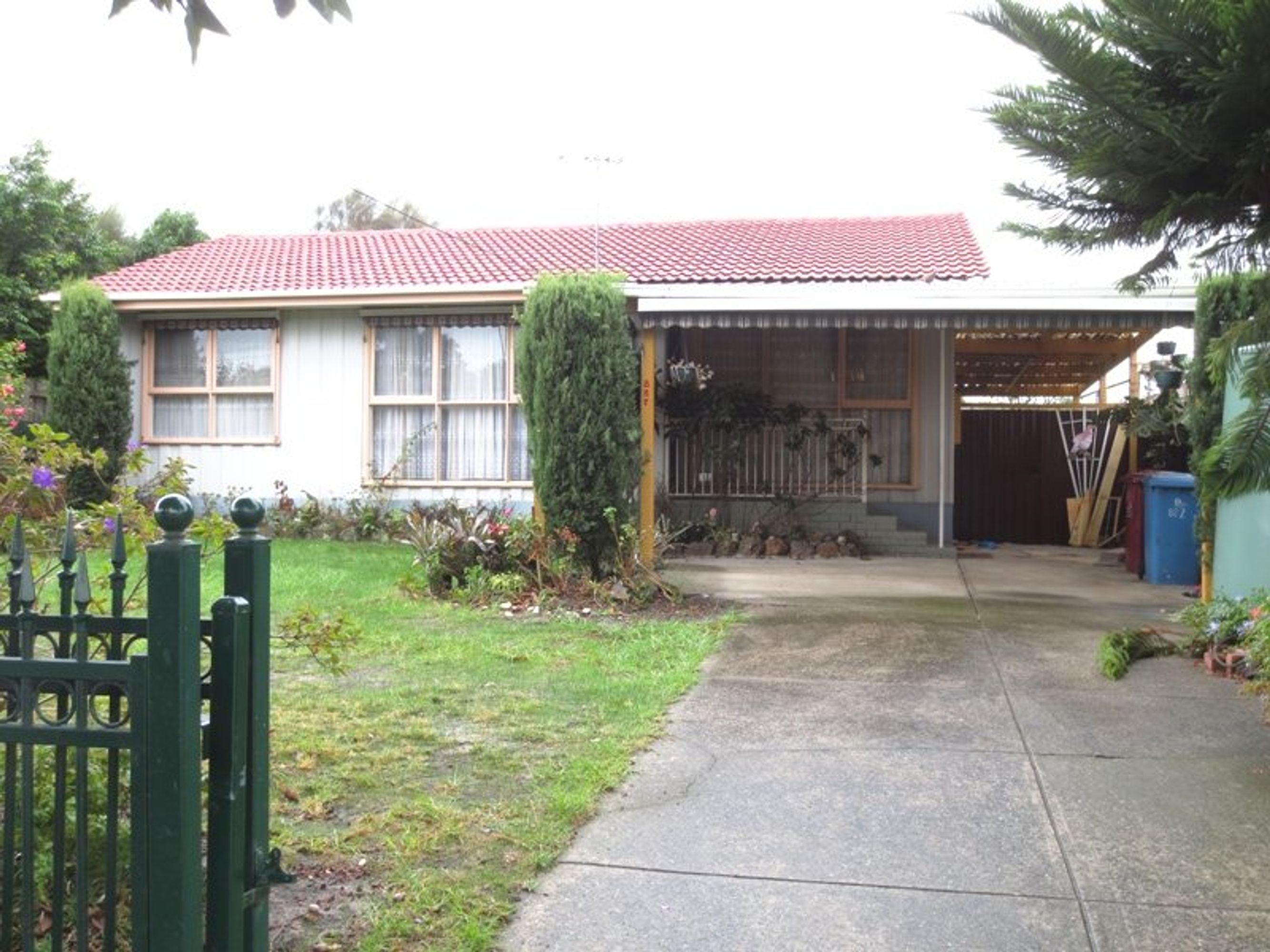 887 Heatherton Road