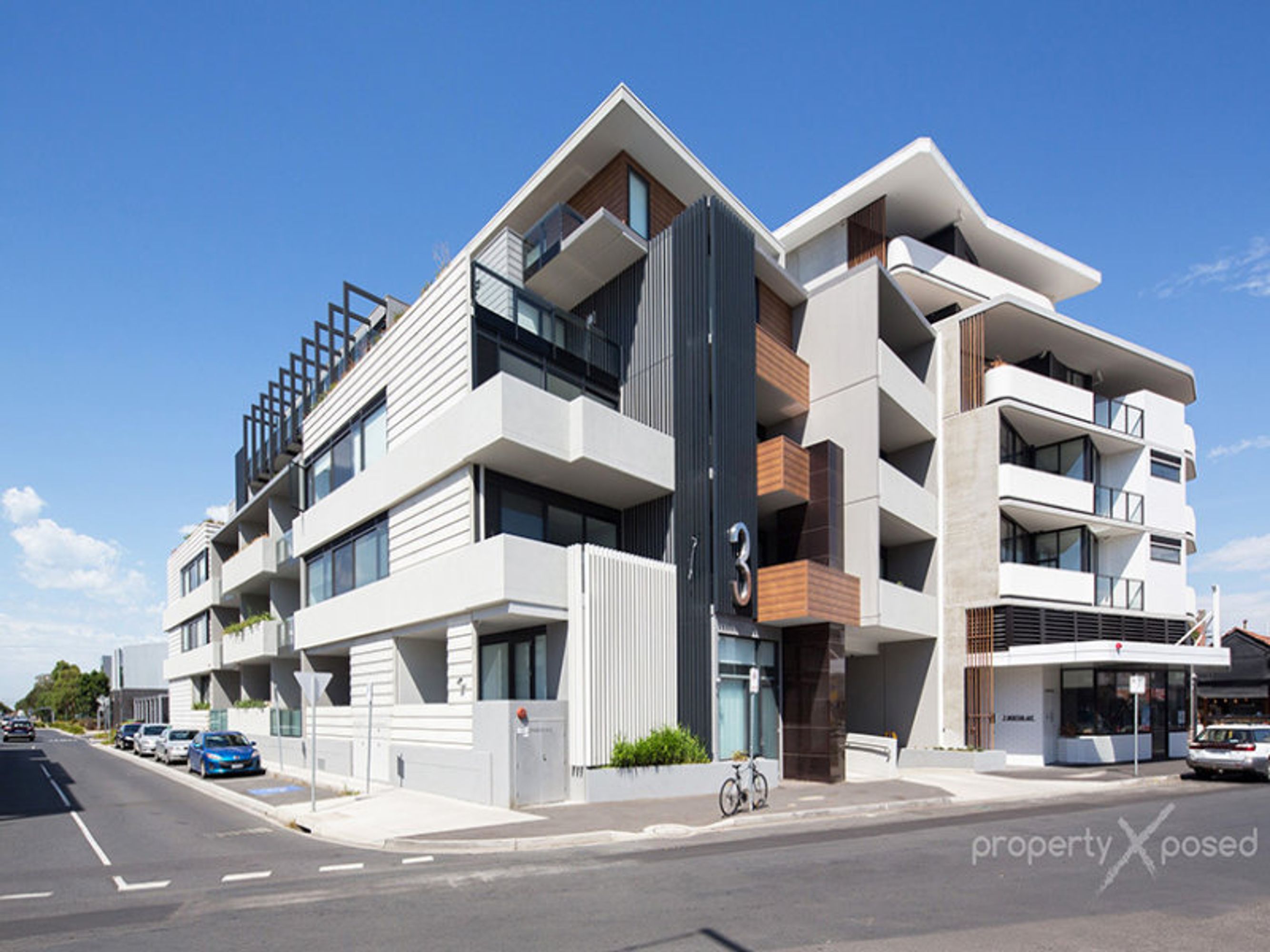 5/3 Morton Avenue