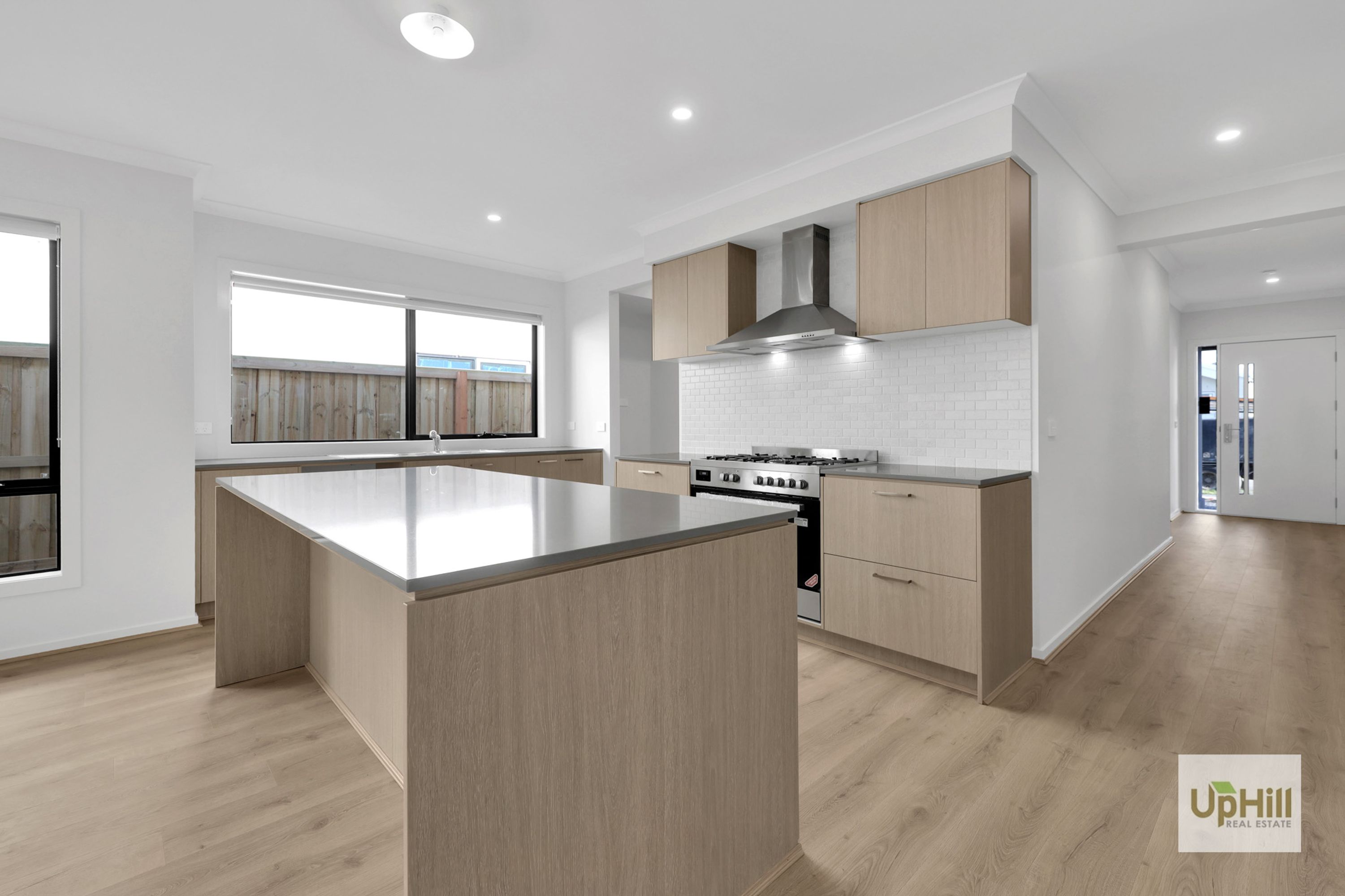 15 Forbs St, Clyde North - Thumbnail 3