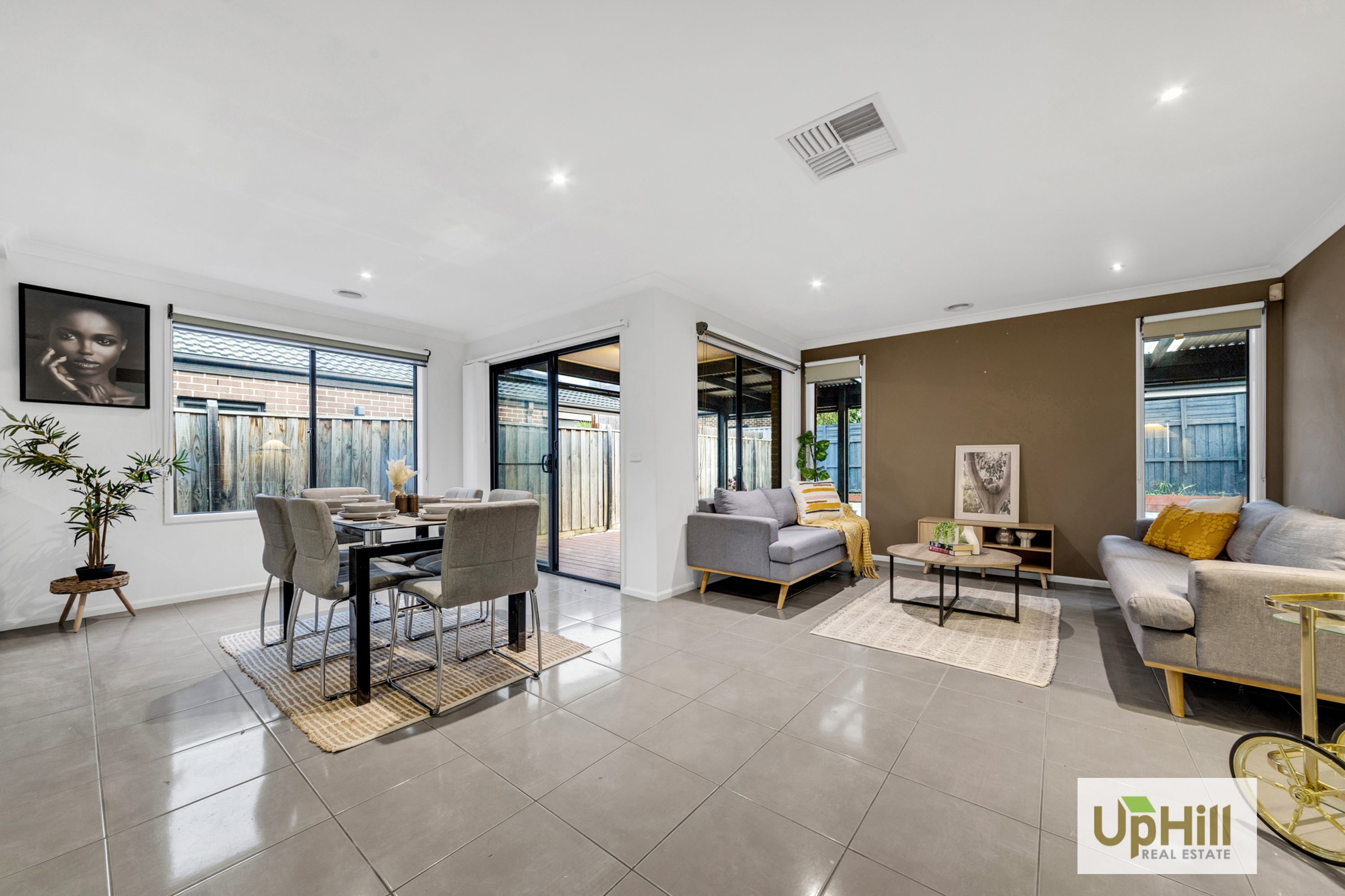 37 Mernoo Avenue, Clyde North - Thumbnail 7
