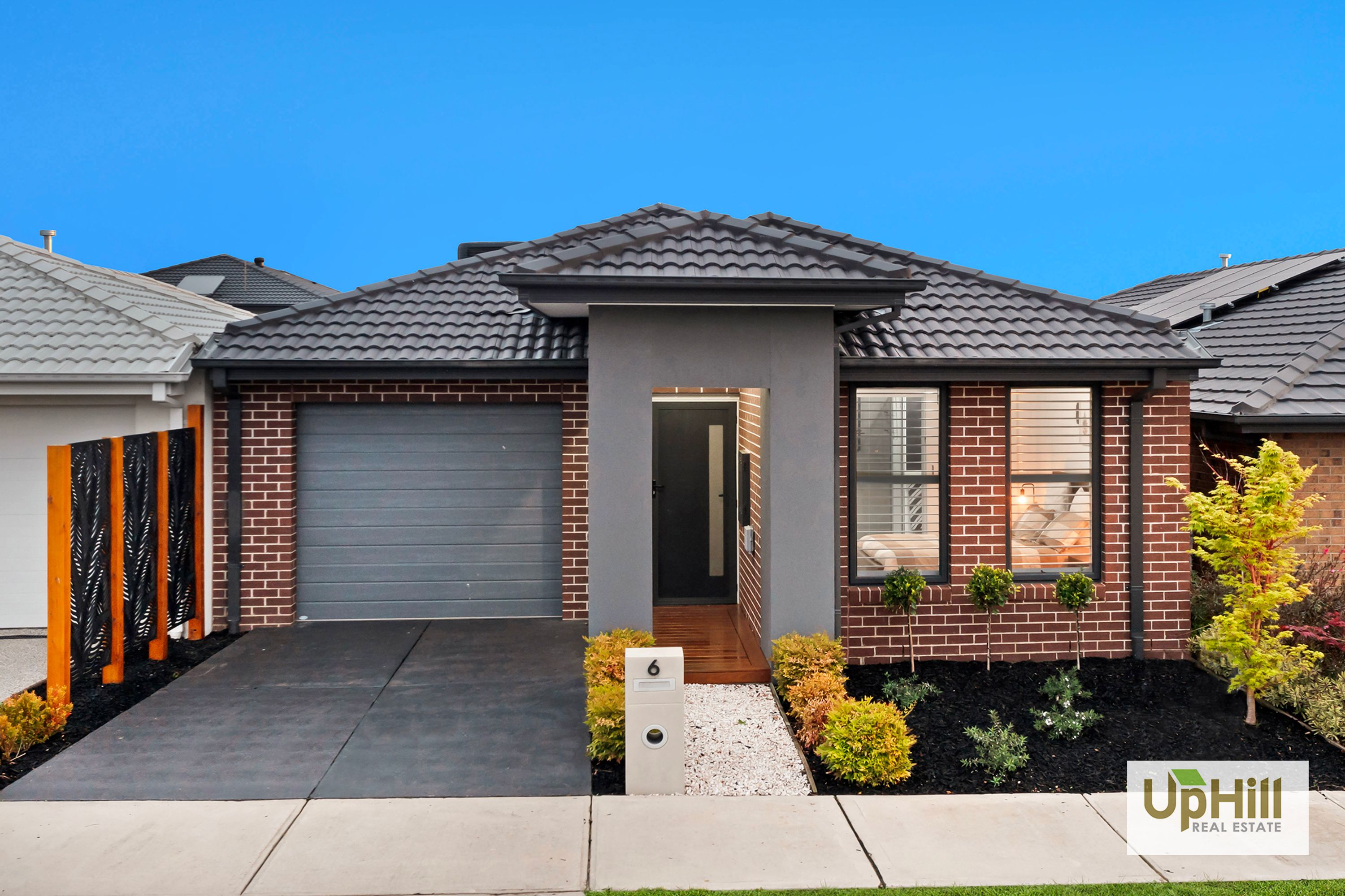 6 Keskadale Way, Clyde North - Thumbnail 2