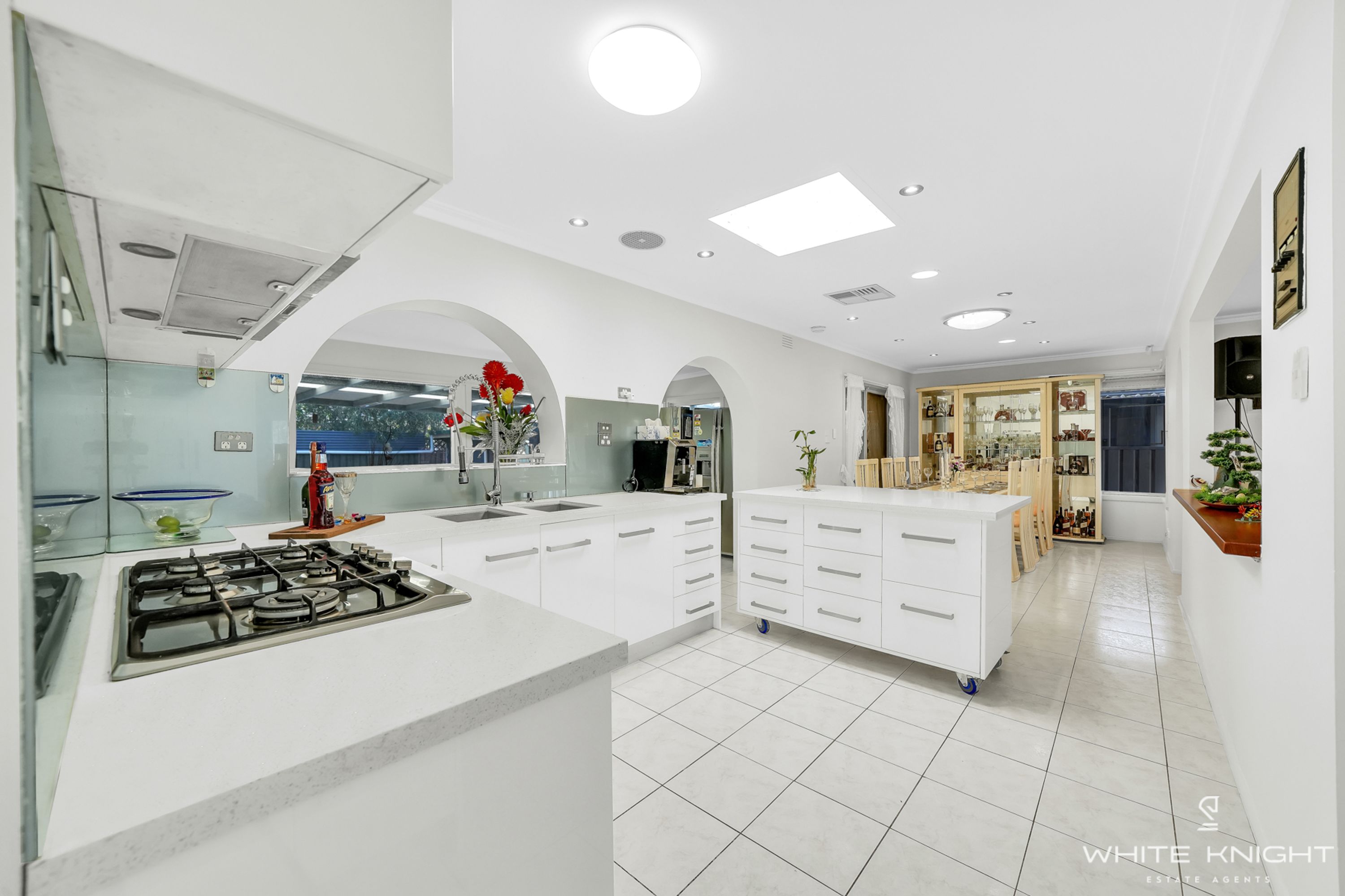 16 Chelmsford Crescent, St Albans VIC 3021, St Albans - Thumbnail 3