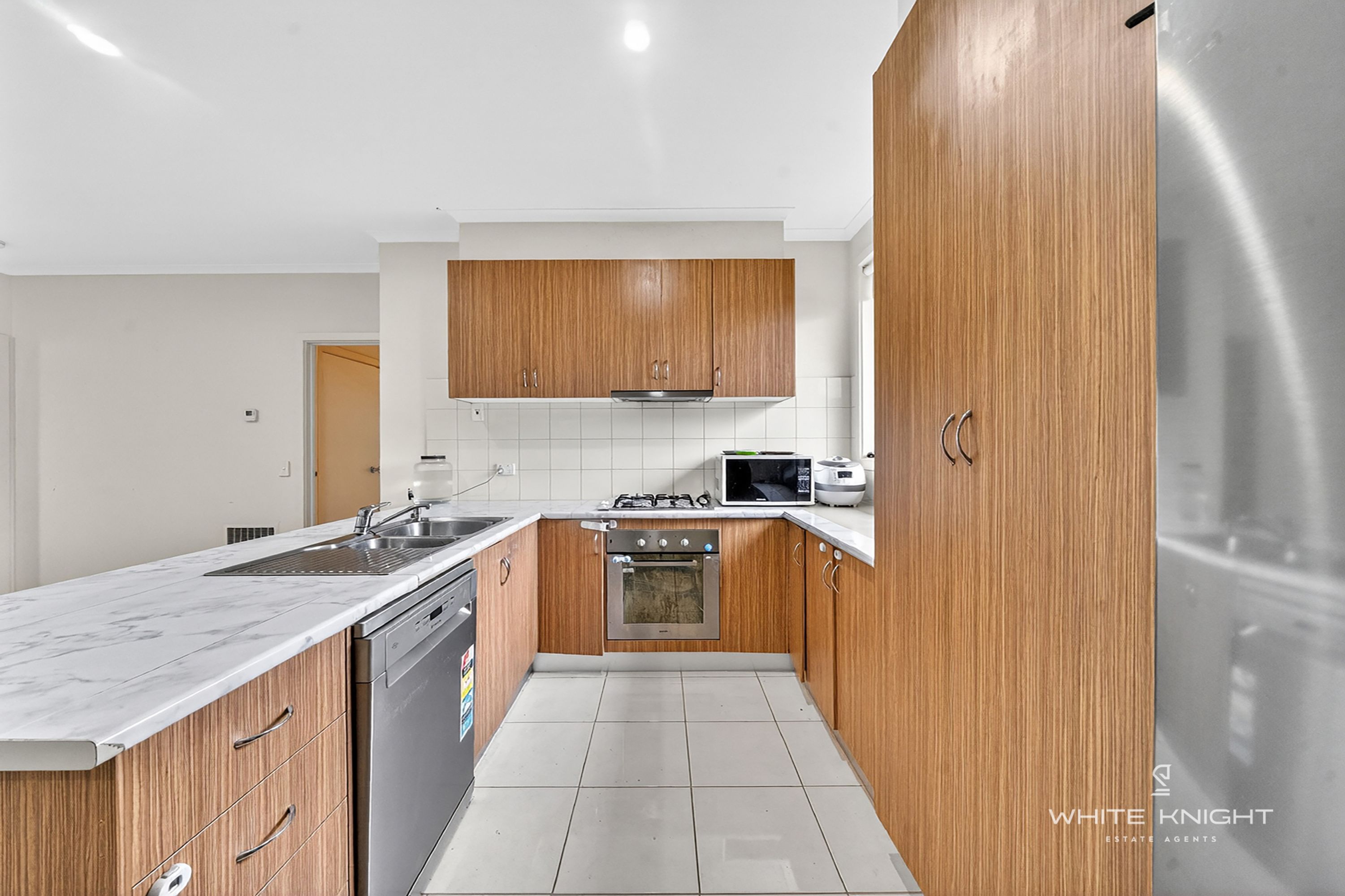 2/21 Biggs Street, St Albans VIC 3021, St Albans - Thumbnail 2
