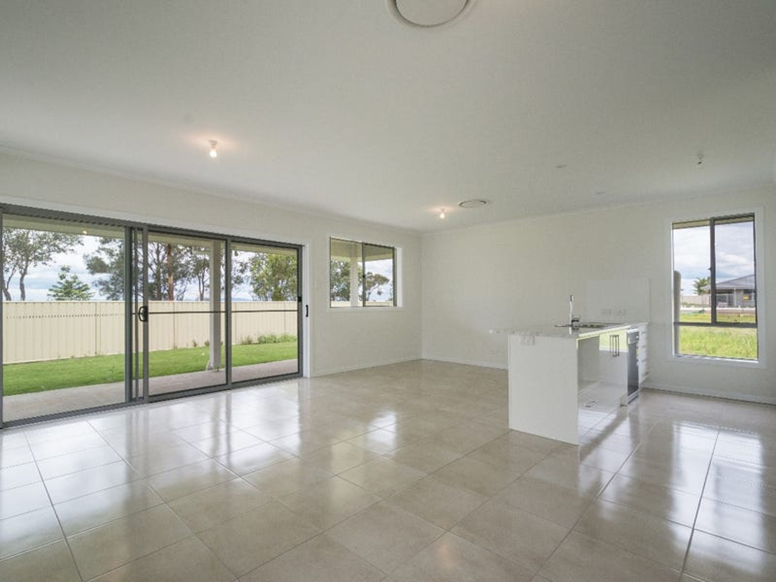 28 Angus Drive, Junction Hill - Thumbnail 4