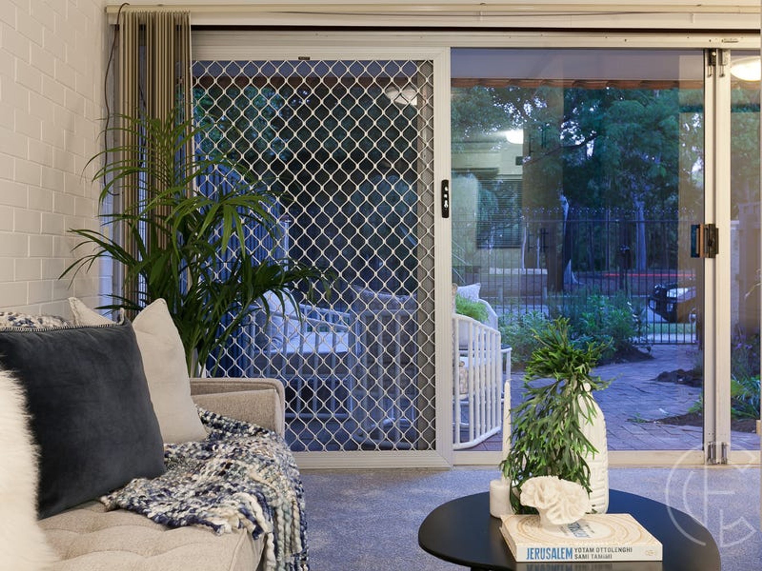 12 Onslow Road, Shenton Park - Thumbnail 2