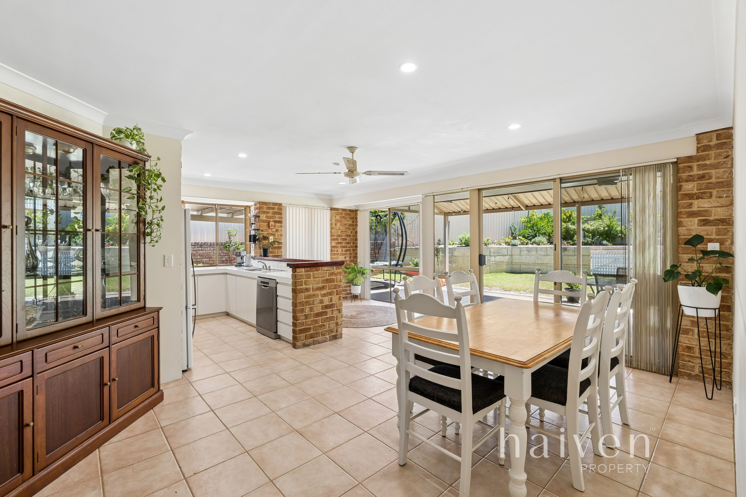 27 CRAIGIE DRIVE, Beldon - Thumbnail 3