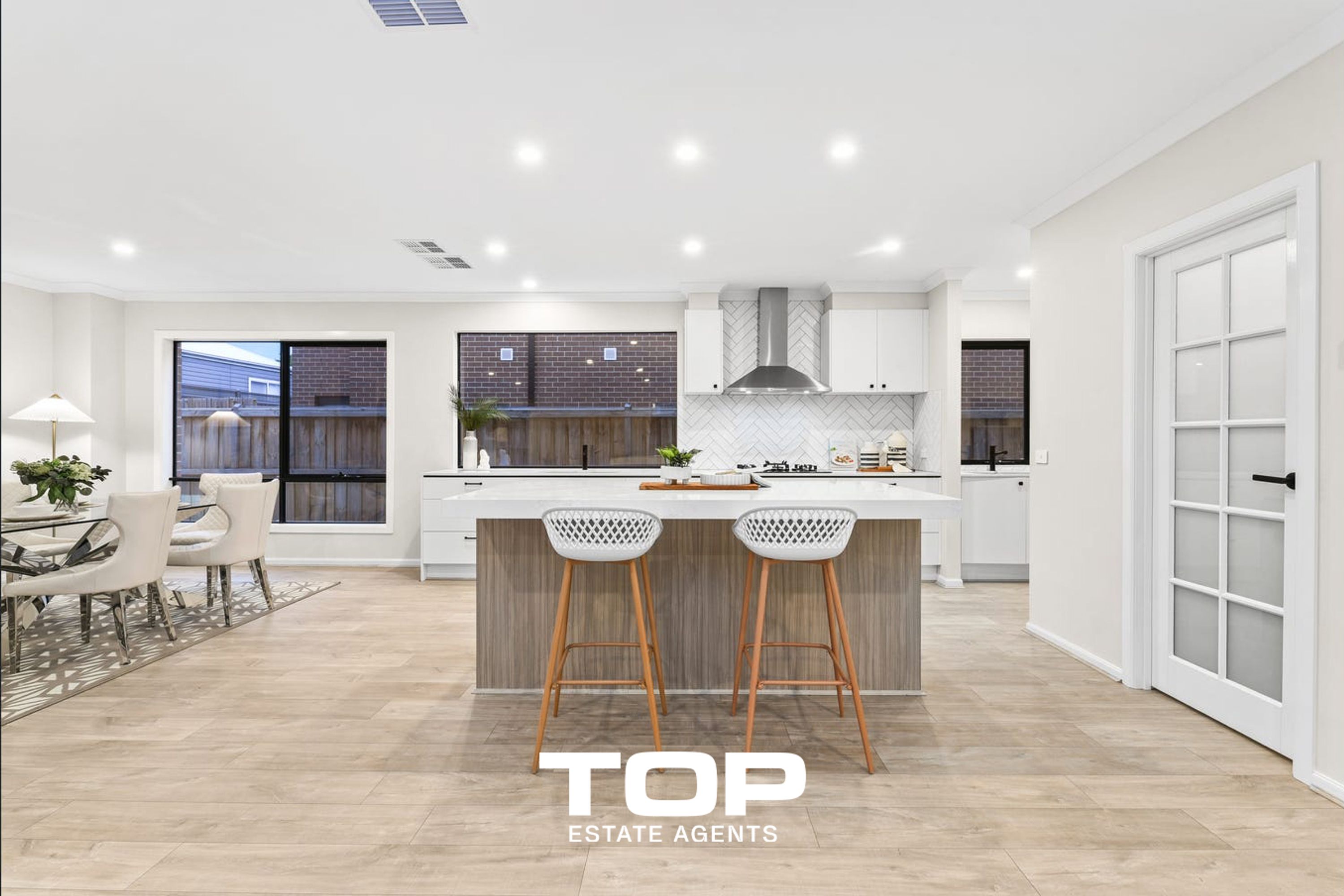 49 Twynam Road, Clyde North - Thumbnail 4
