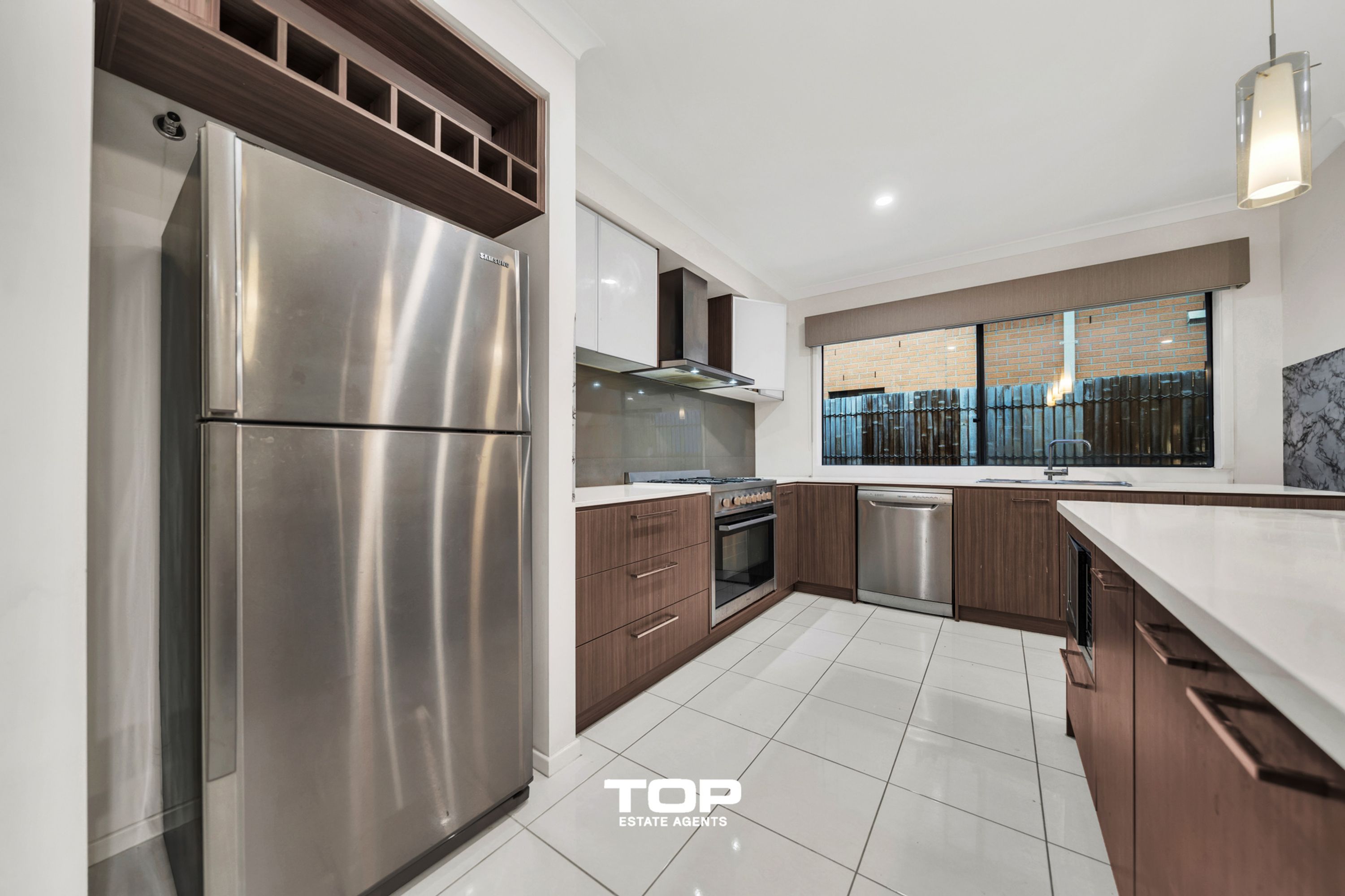 14 Turano Way, Clyde North - Thumbnail 8