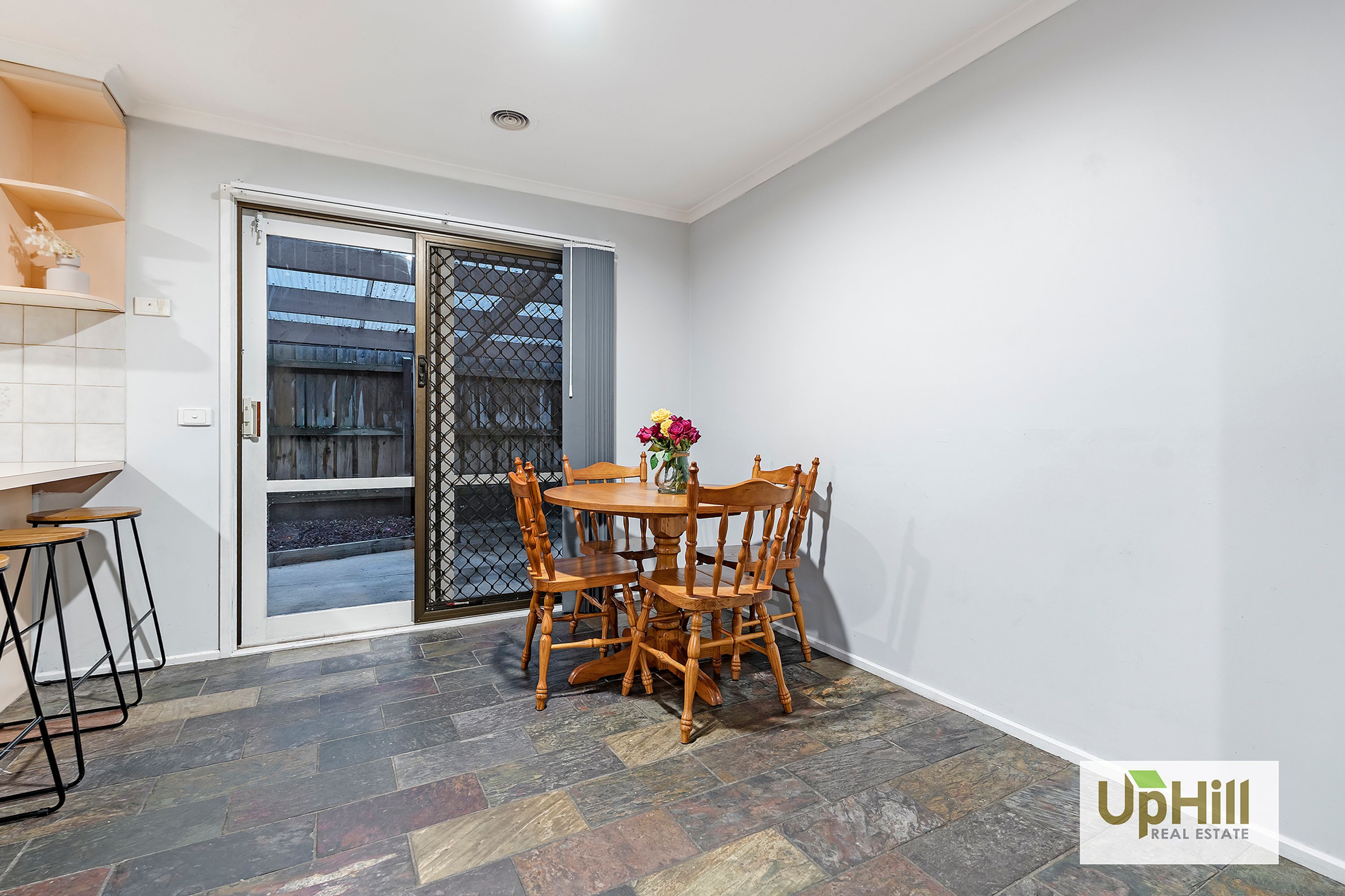 52 TOIRRAM CRESCENT, Cranbourne - Thumbnail 8