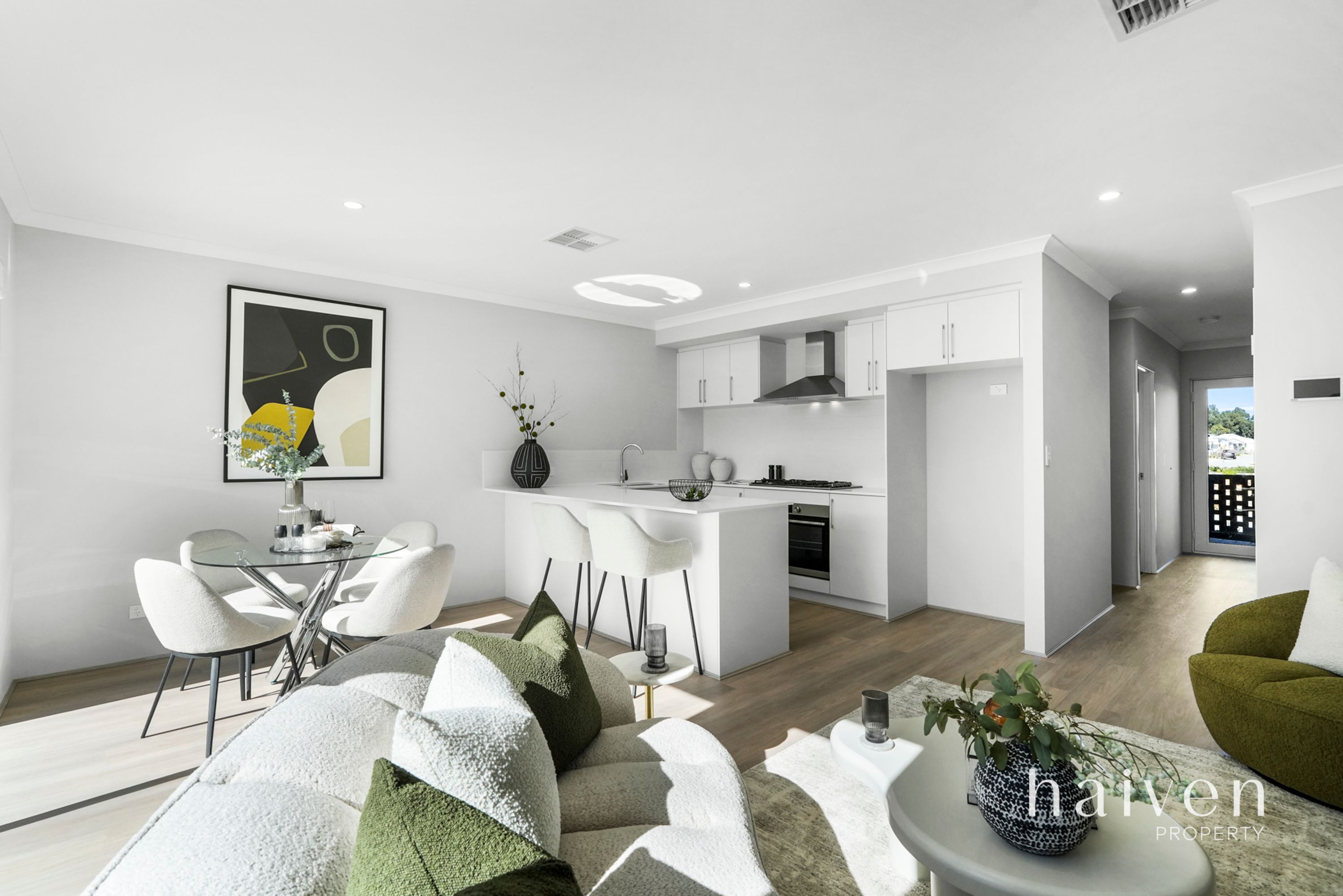 75 Lycaste Parade, Treeby - Thumbnail 5