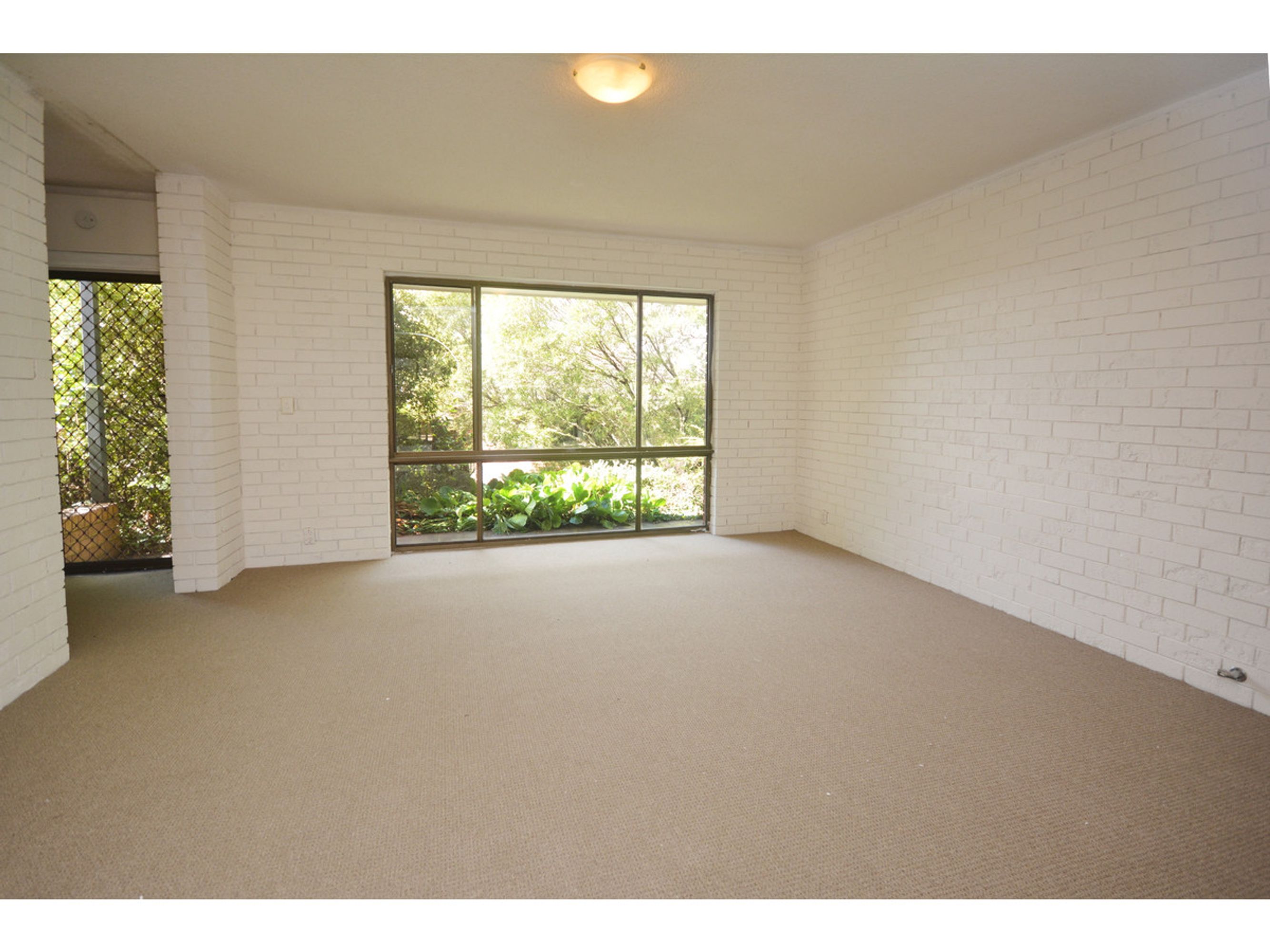 1/236 Katoomba Street, Katoomba - Thumbnail 2