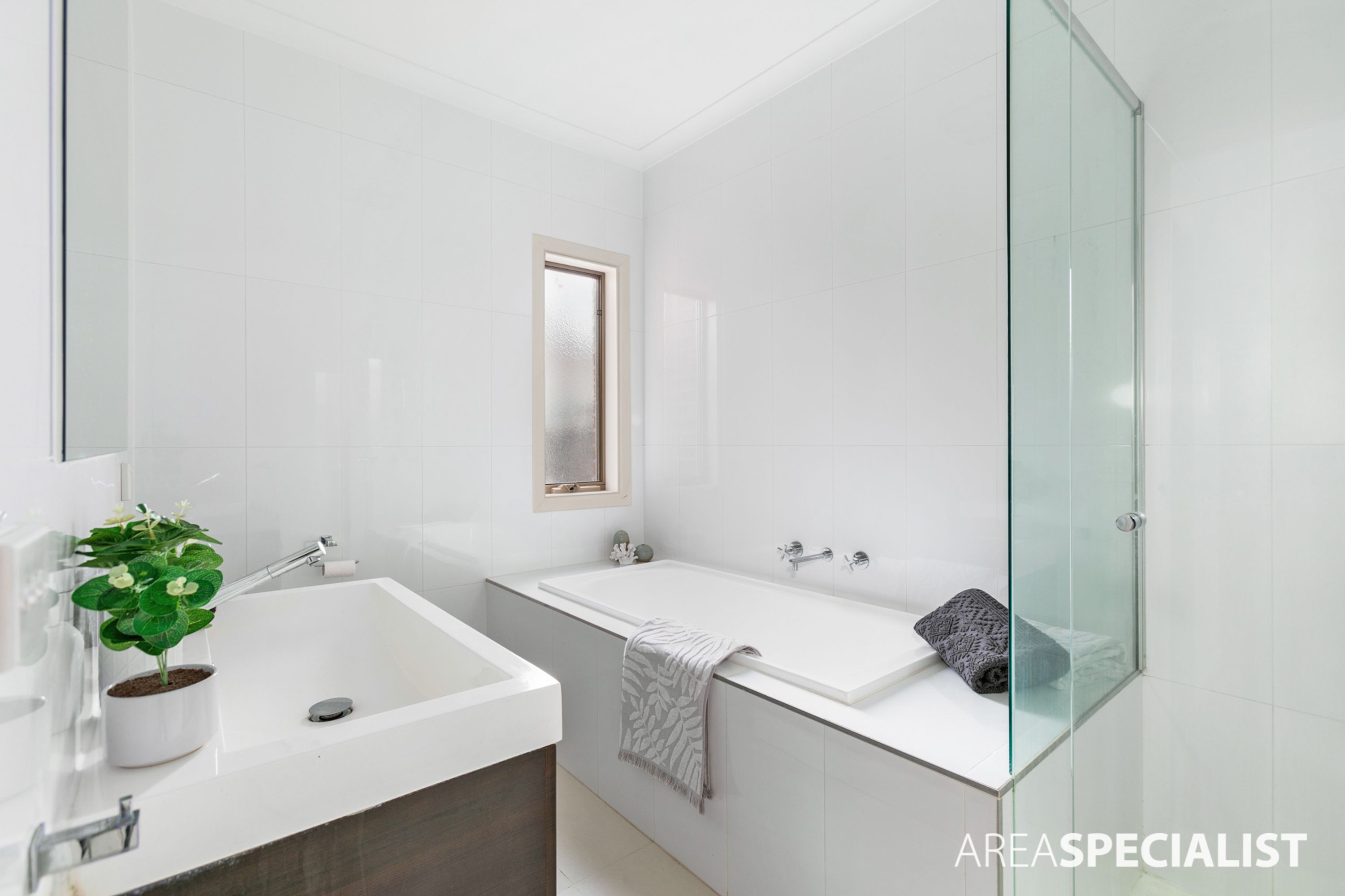 2/27 Montasell Avenue, Deer Park VIC 3023, Deer Park - Thumbnail 5