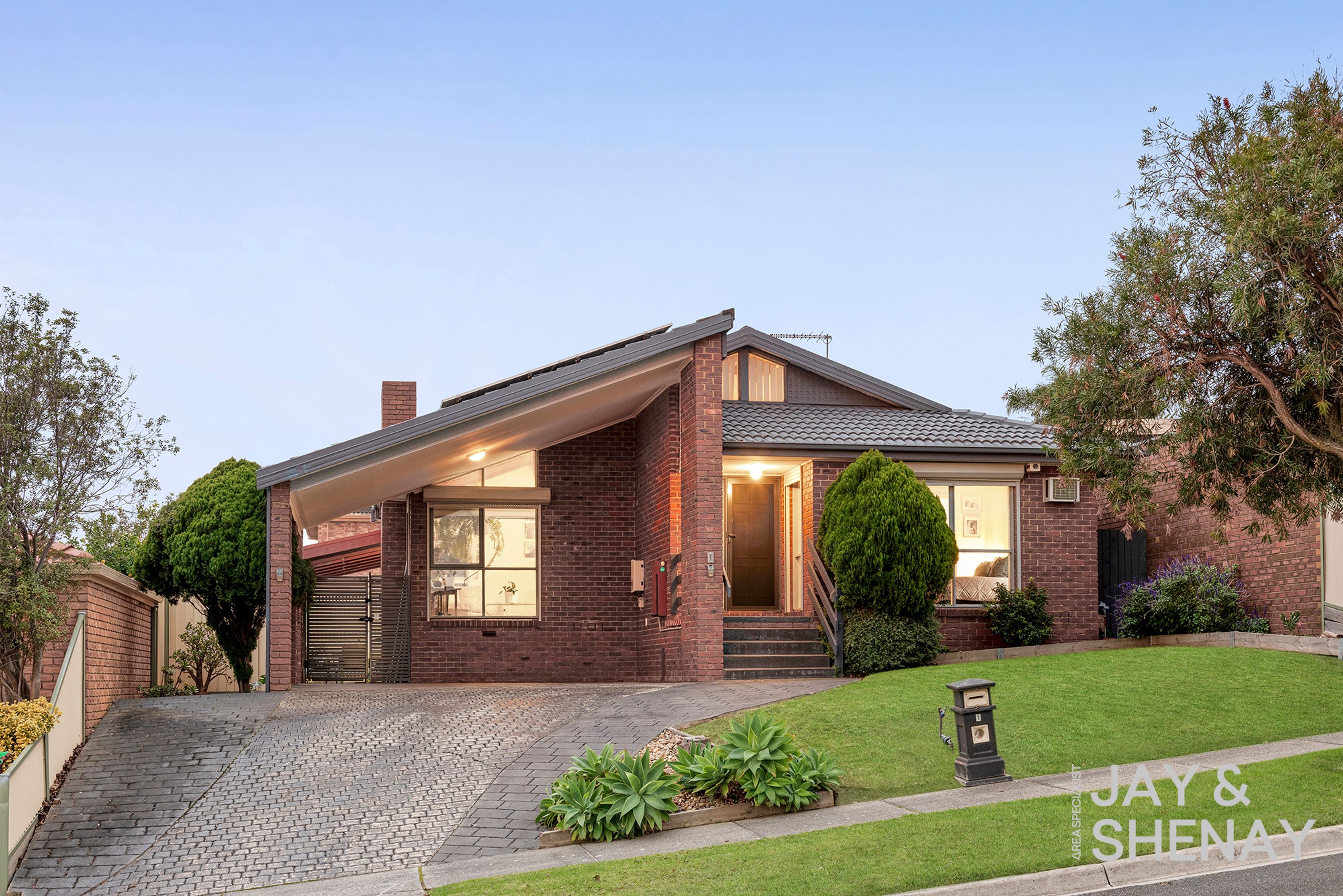 1 Venice Gardens, Endeavour Hills, Endeavour Hills - Image 1