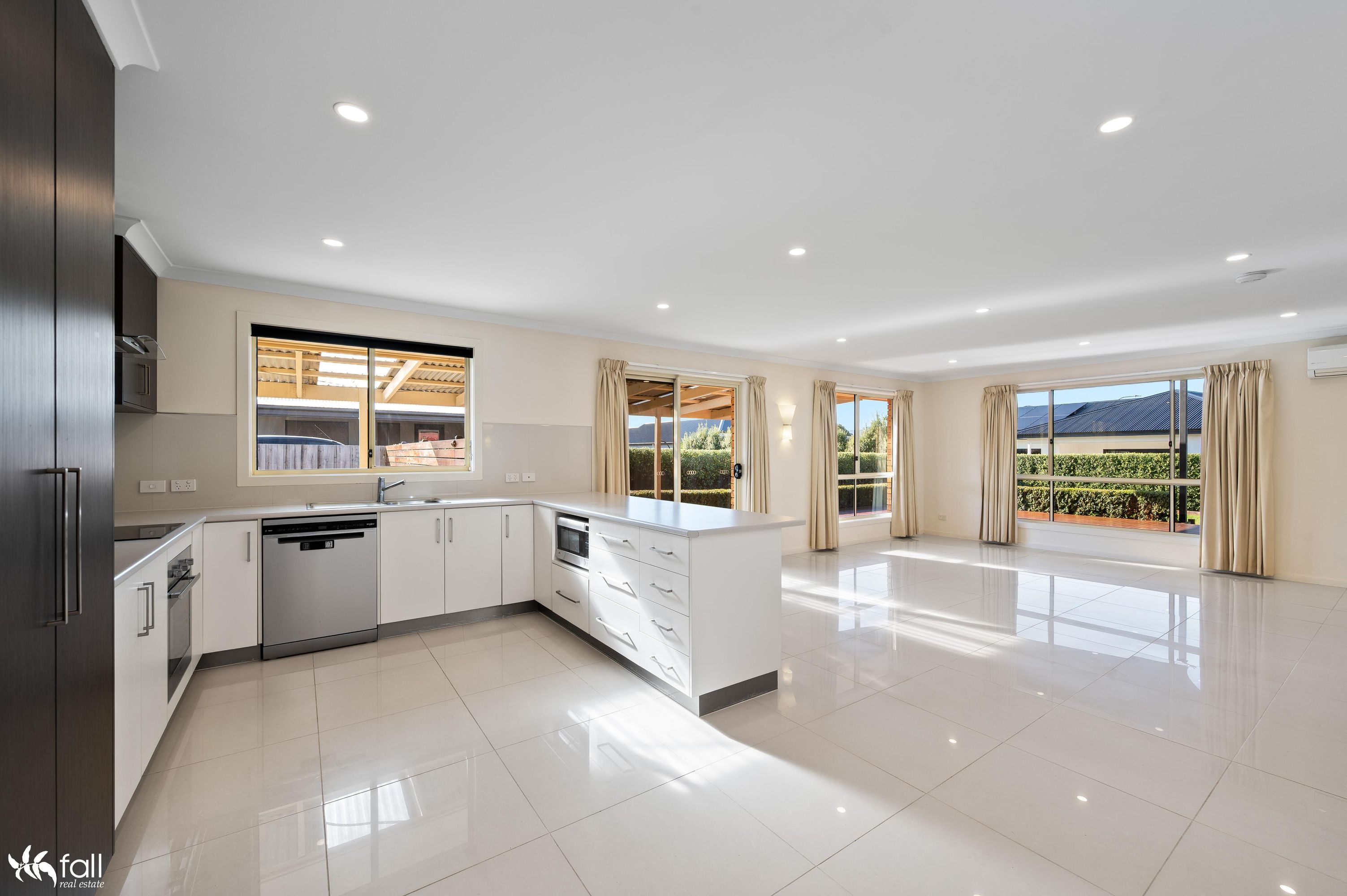 4 Taplan Court, Margate - Thumbnail 3