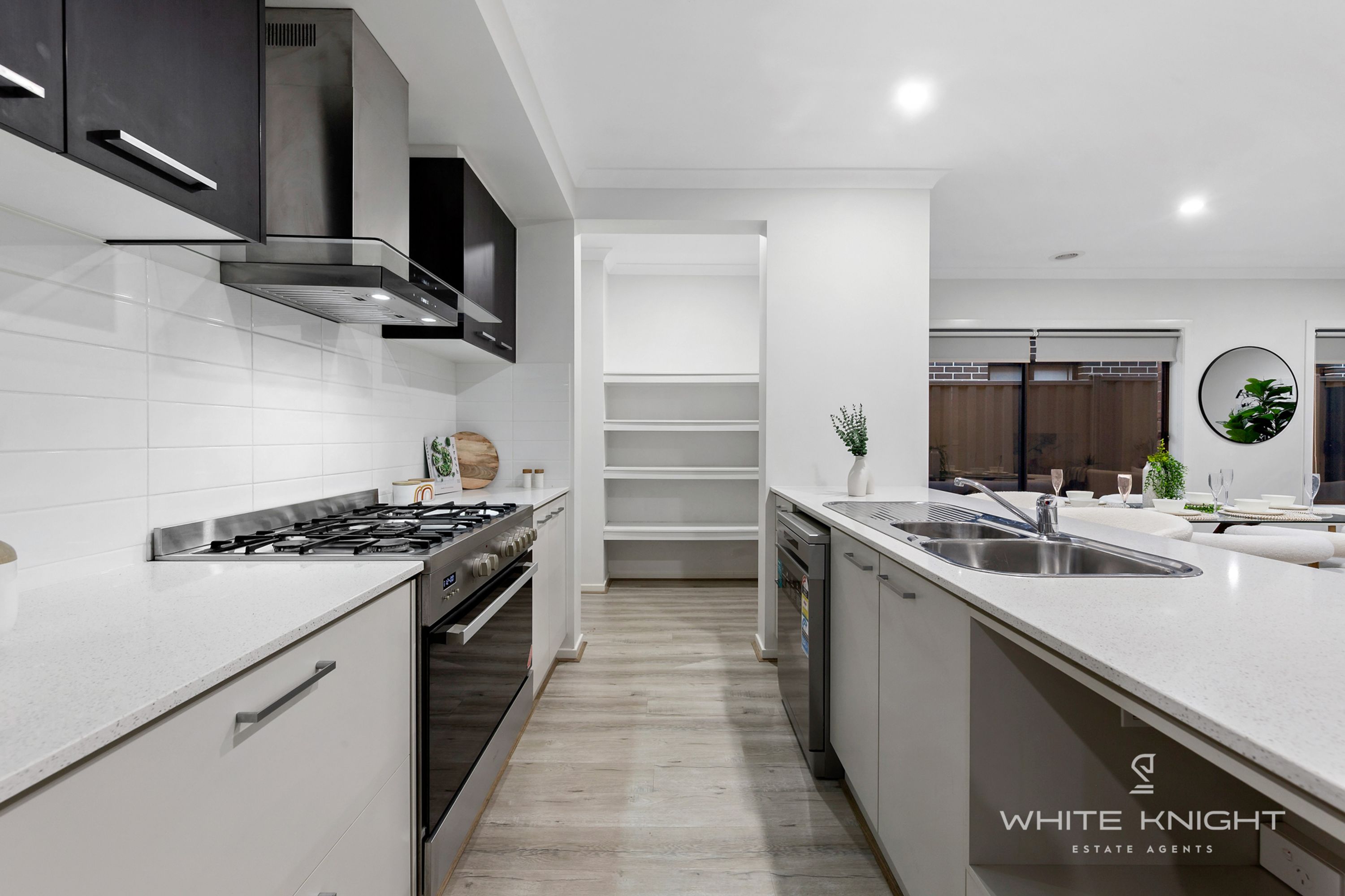 4 Ambervue Drive, Cobblebank VIC 3338, Cobblebank - Thumbnail 5