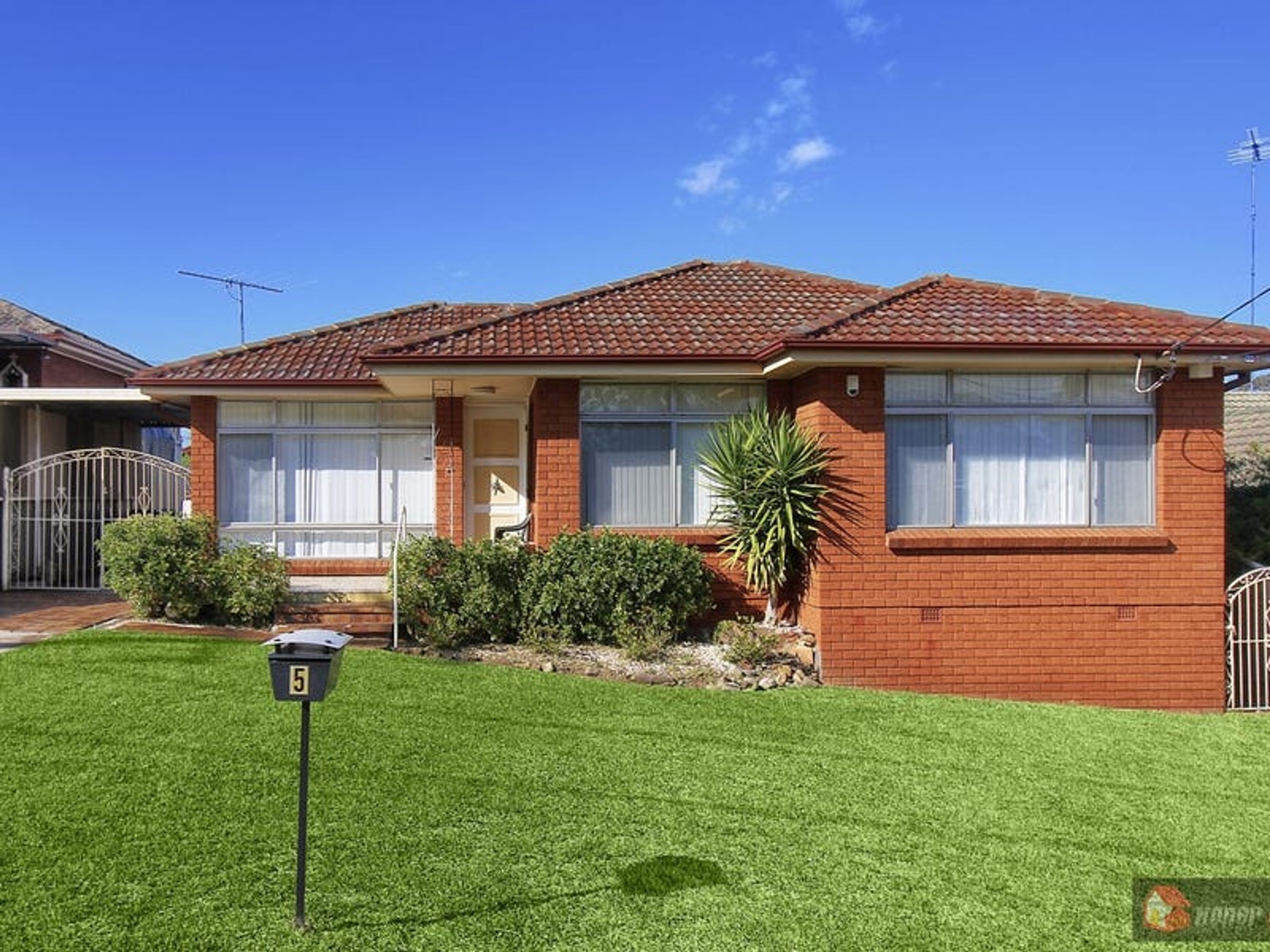 5 Higgins Street, Condell Park, NSW 2200, Condell Park - Image 1