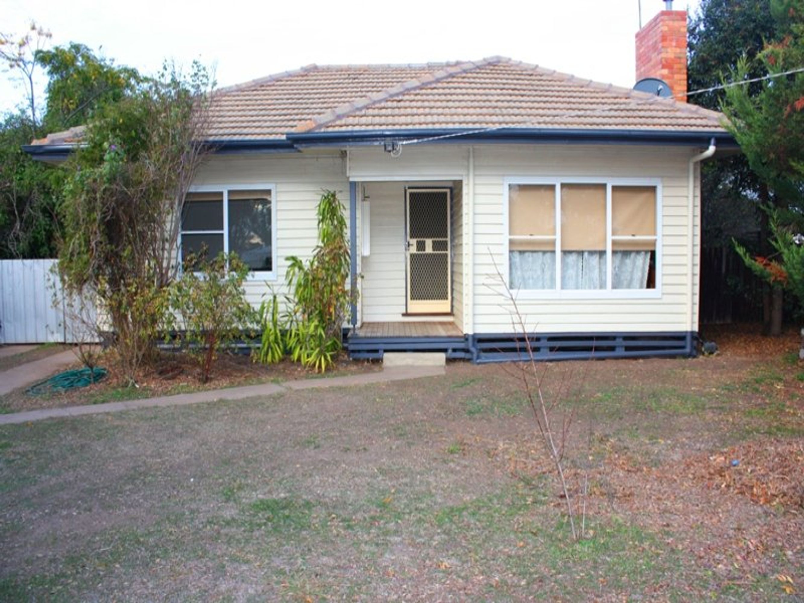 6 Sinclair Place, Horsham VIC 3400