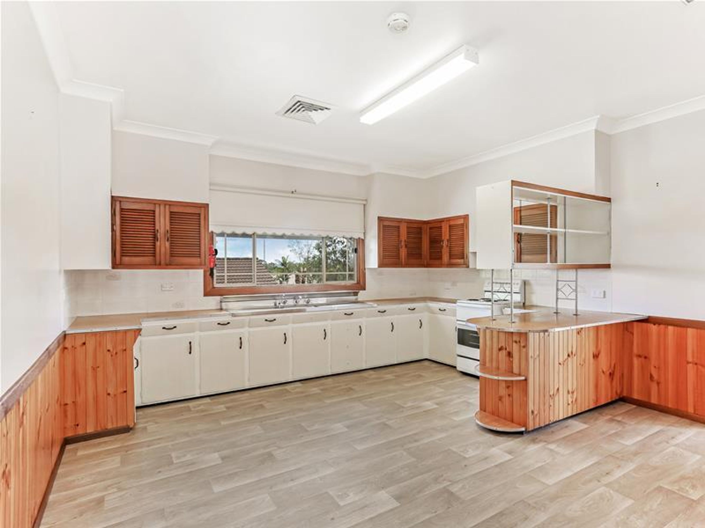 12 Edgecombe Avenue, Junction Hill - Thumbnail 3
