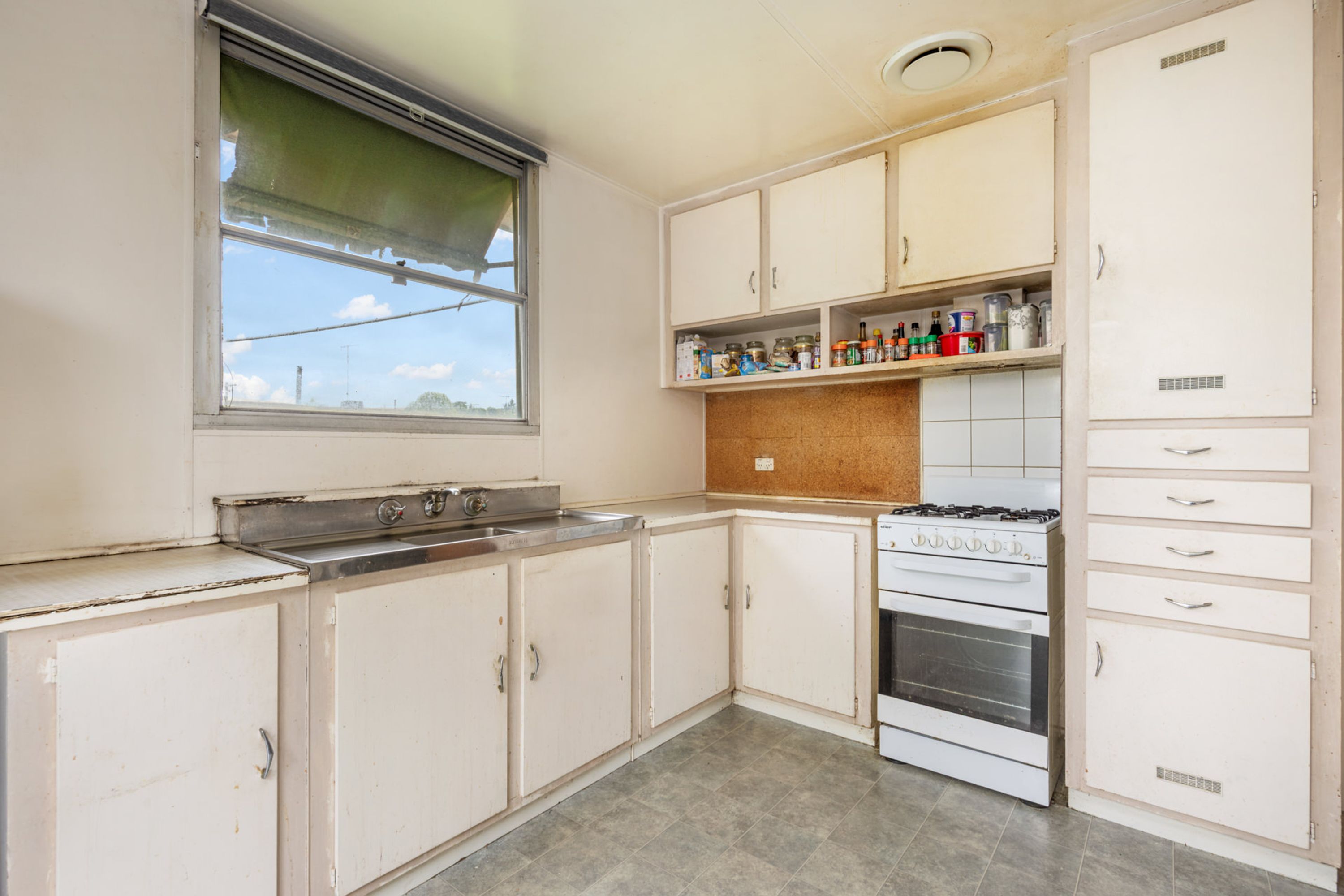 7 Loddon Street, Corio VIC 3214, Corio - Thumbnail 2