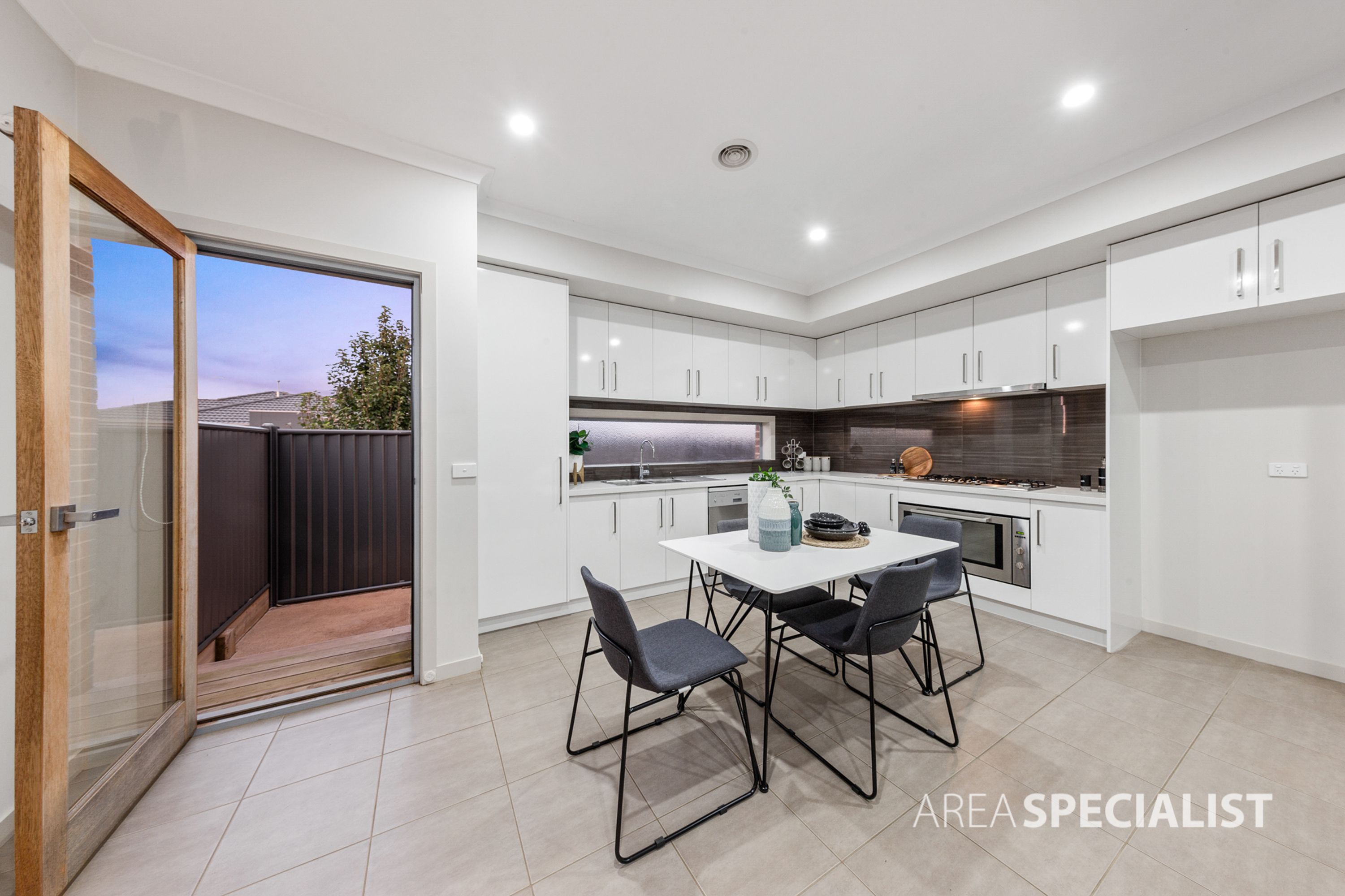 12 City Vista Court, Fraser Rise VIC 3336, Fraser Rise - Thumbnail 5