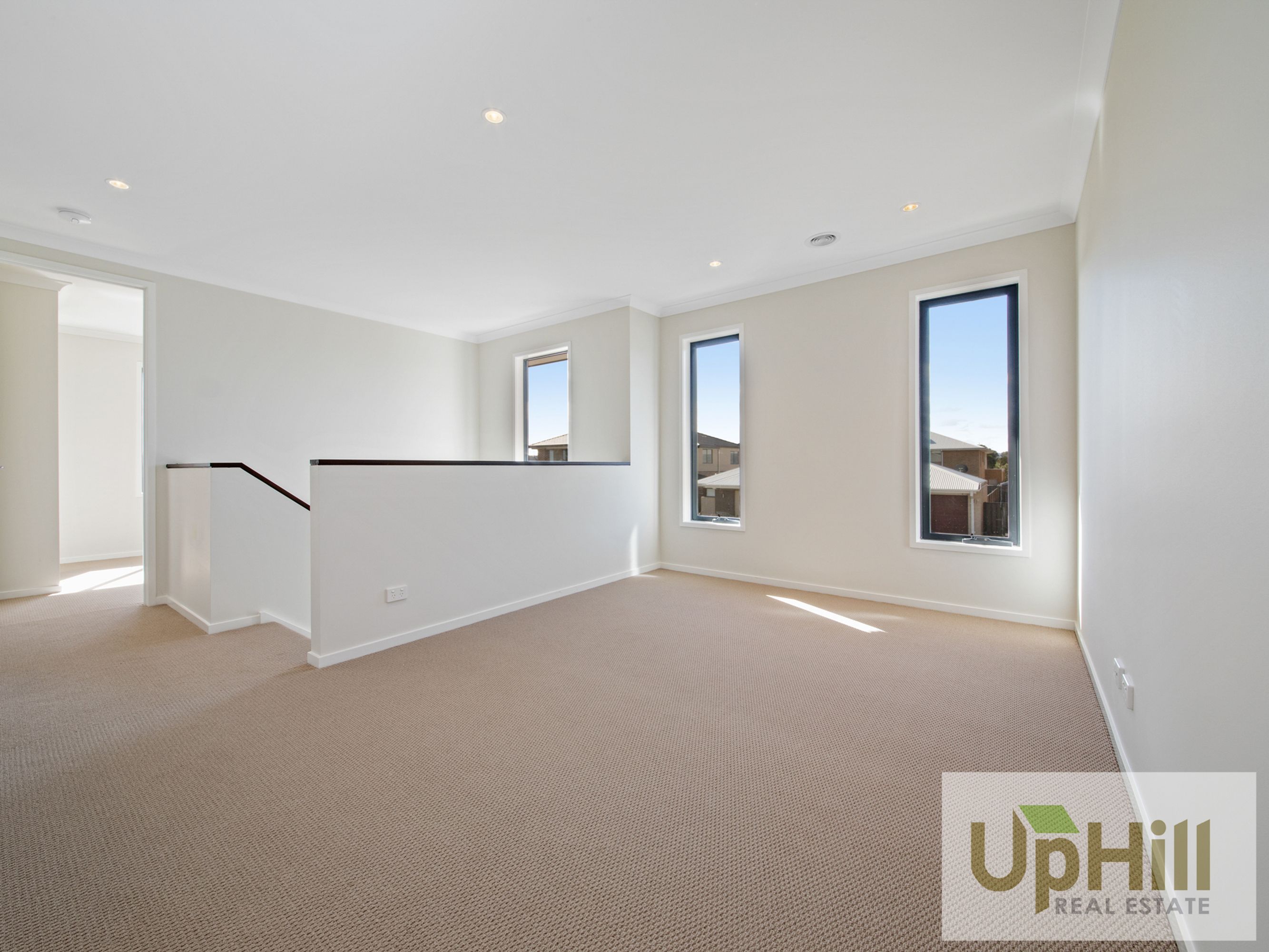 14 REVELWOOD WAY, Clyde North - Thumbnail 7