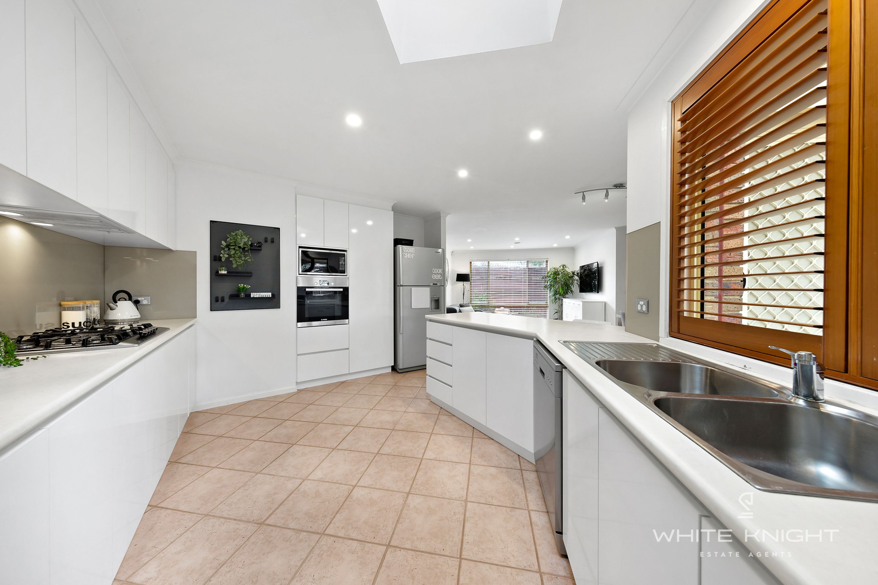 3 Rebecca Court, Hillside VIC 3037, Hillside - Thumbnail 3