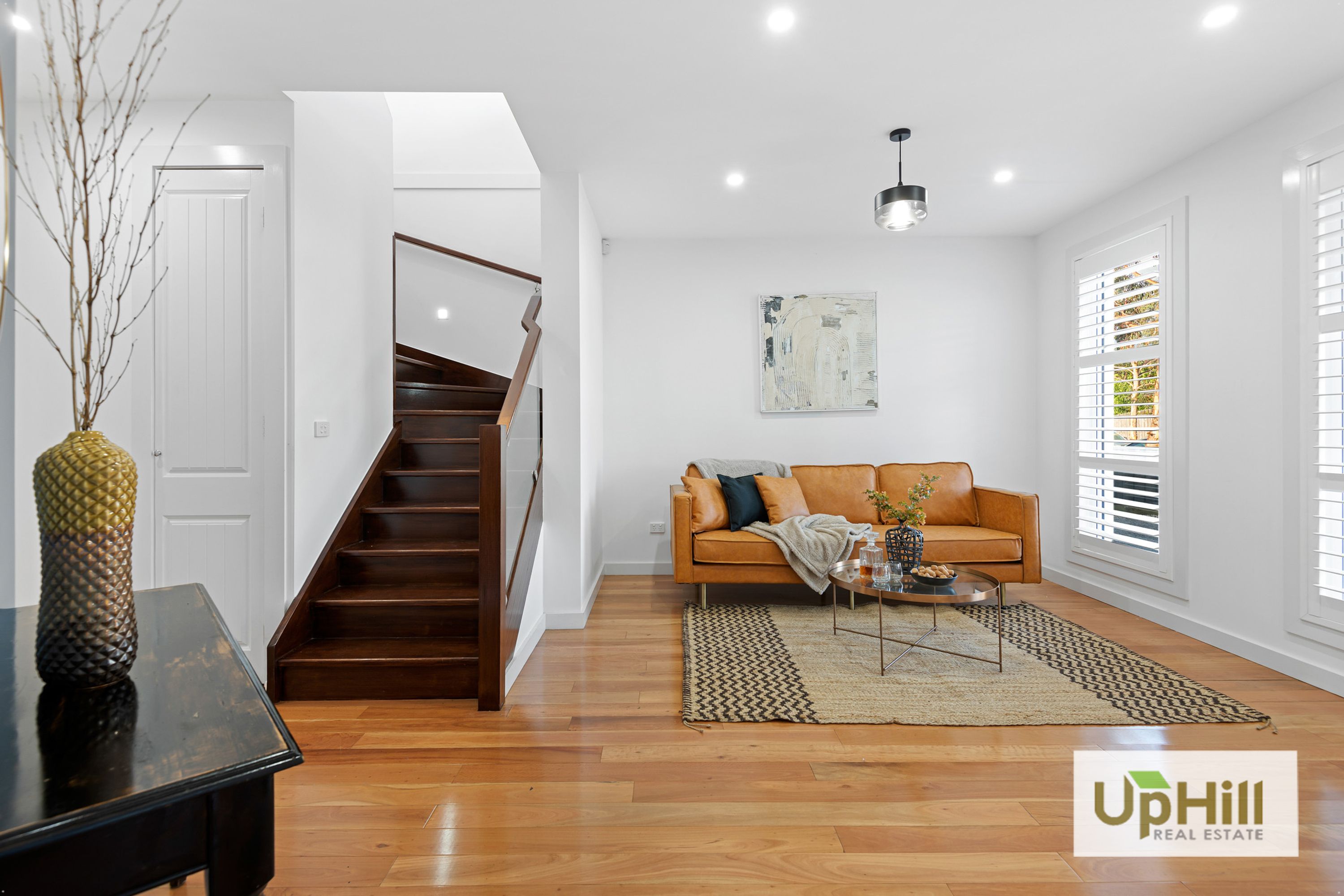 6 Feodora Crescent, Narre Warren - Thumbnail 2