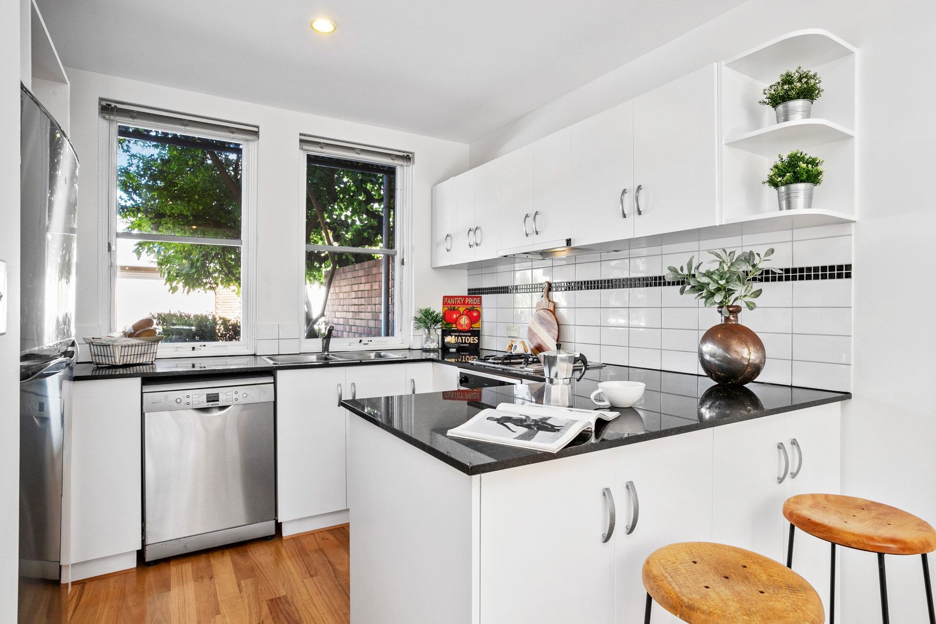 29 Raphael Street, Subiaco - Thumbnail 7