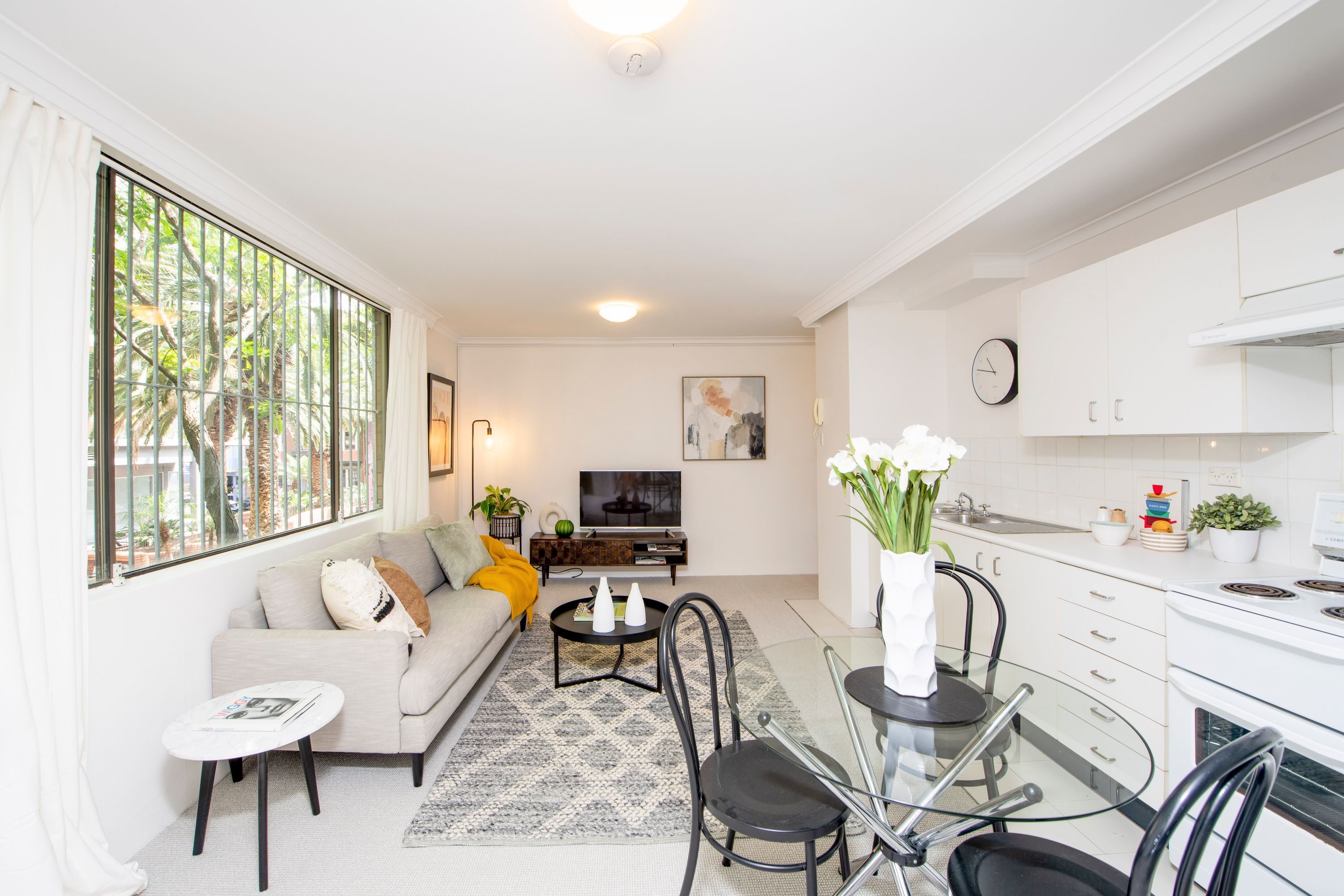 2/12 Springfield Avenue, Potts Point - Thumbnail 2