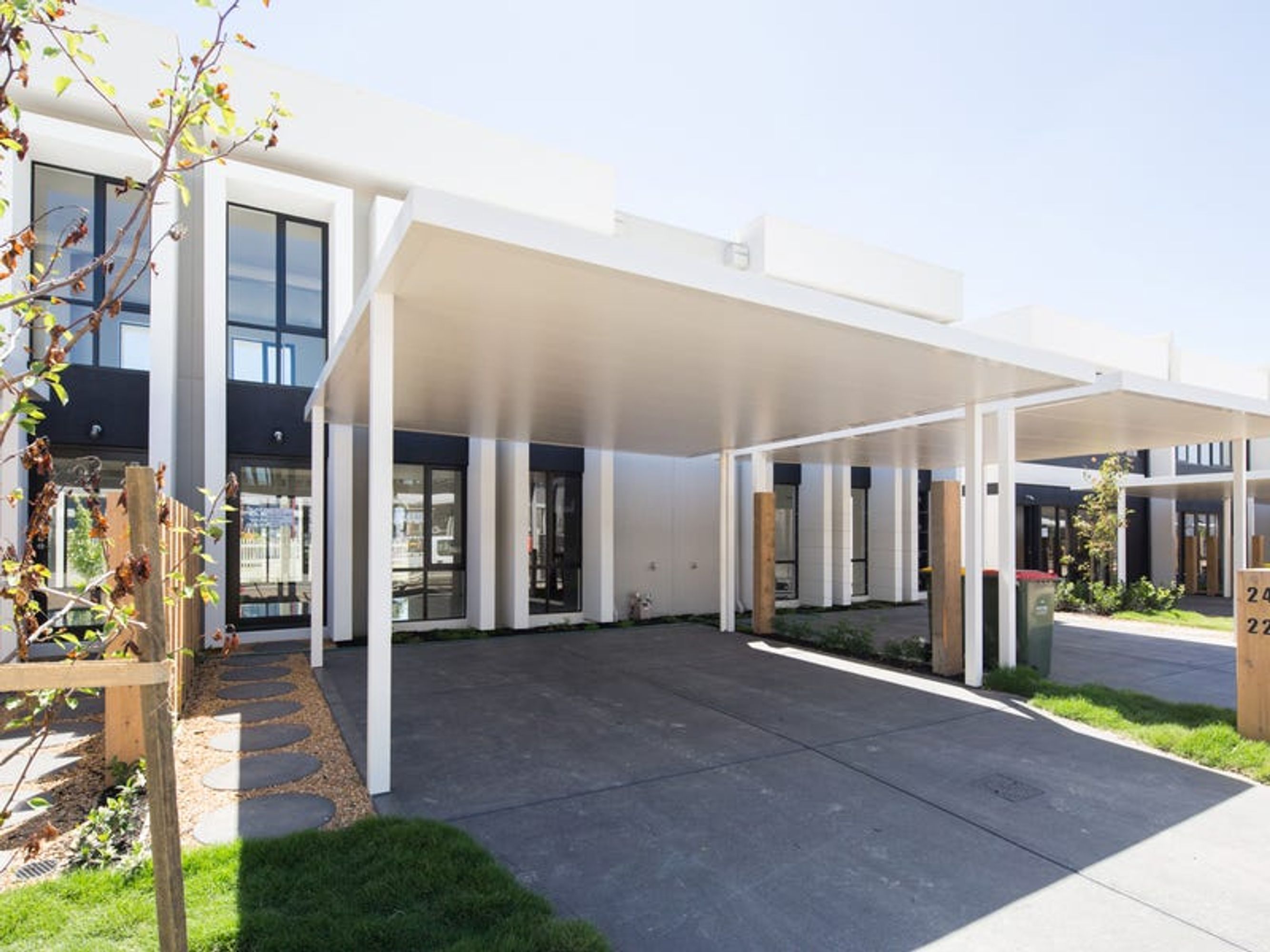 24 Amaryn Court, Springvale - Thumbnail 3
