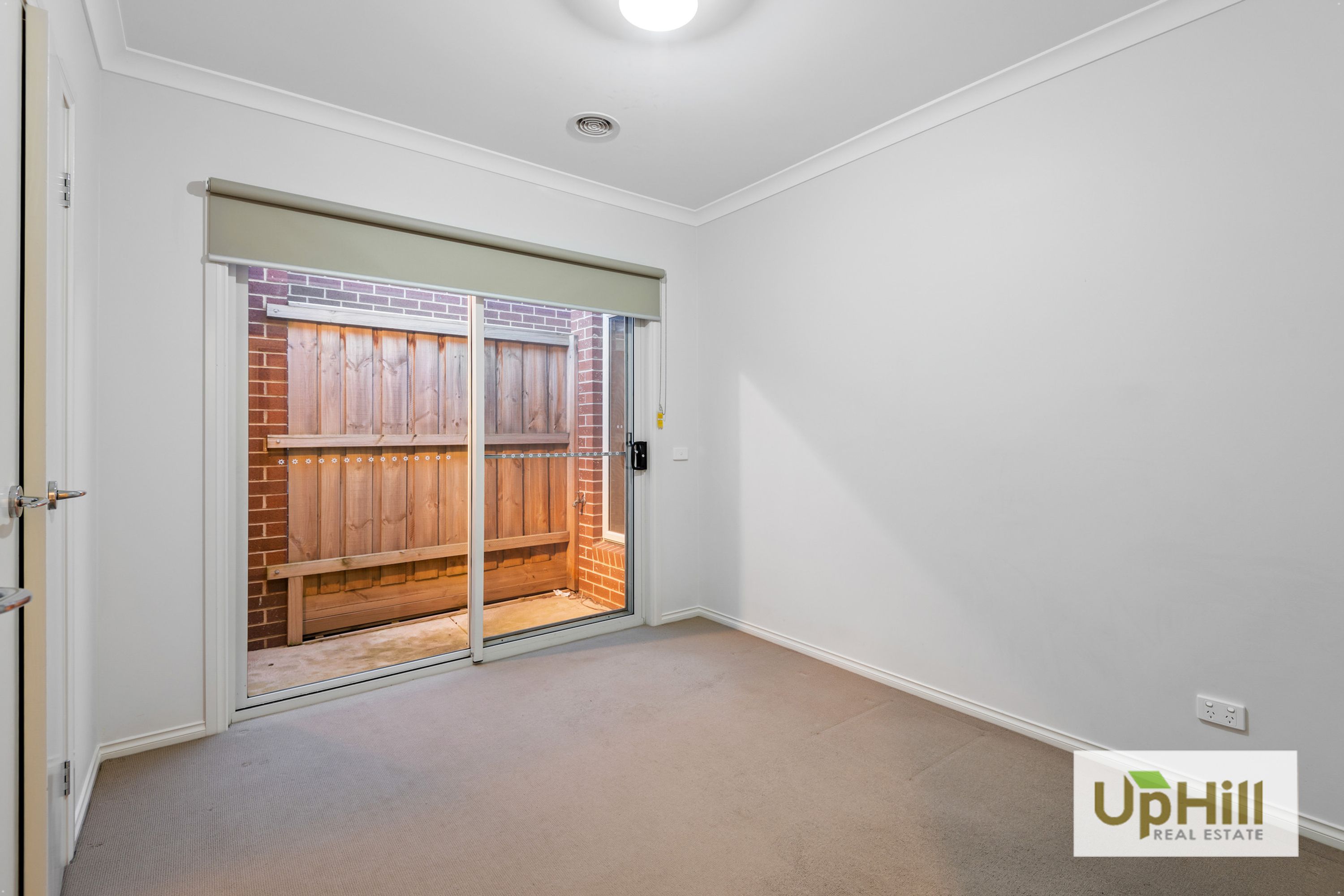 19 Elsey Way, Clyde North - Thumbnail 7