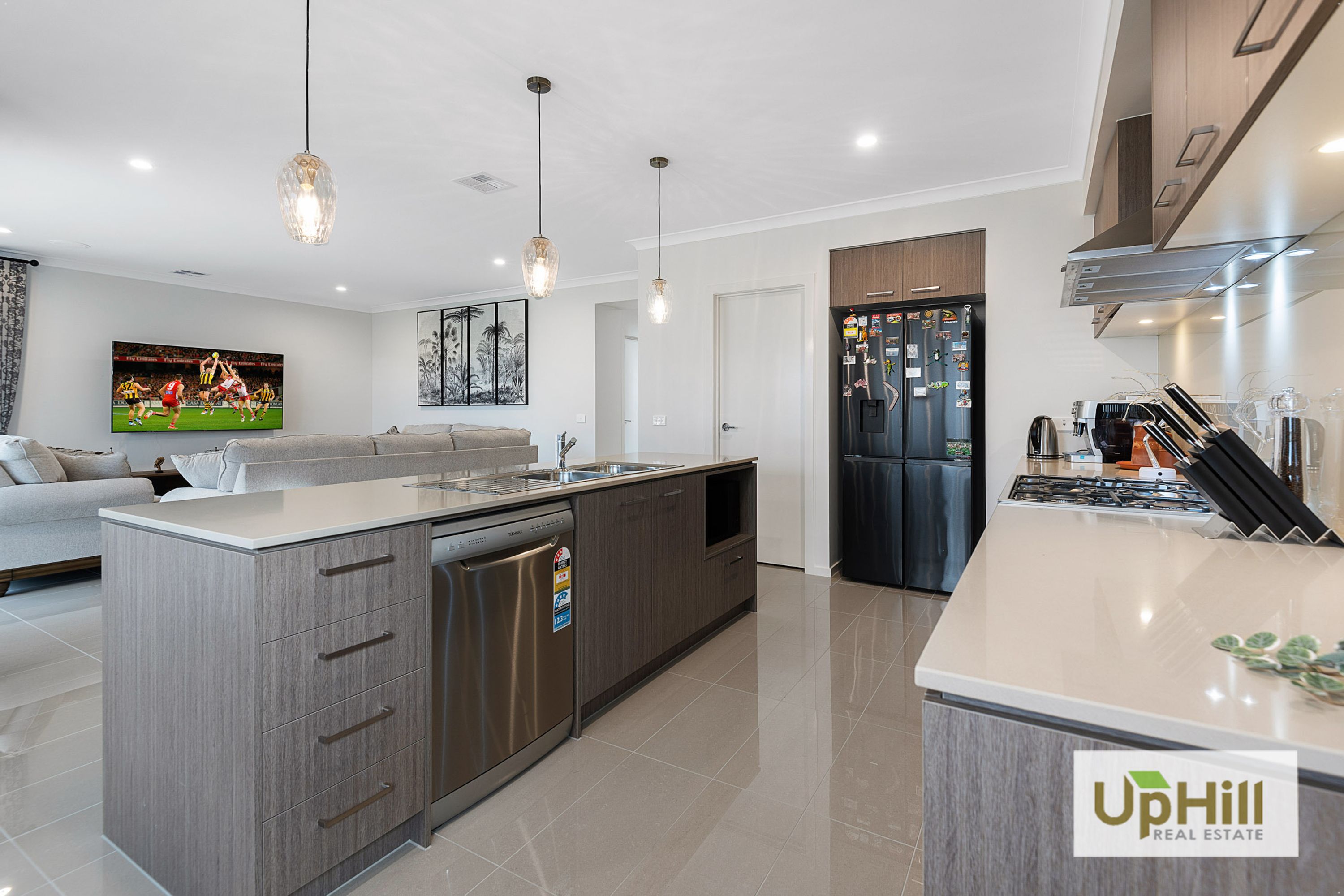 42 Vielo Circuit, Clyde North - Thumbnail 6