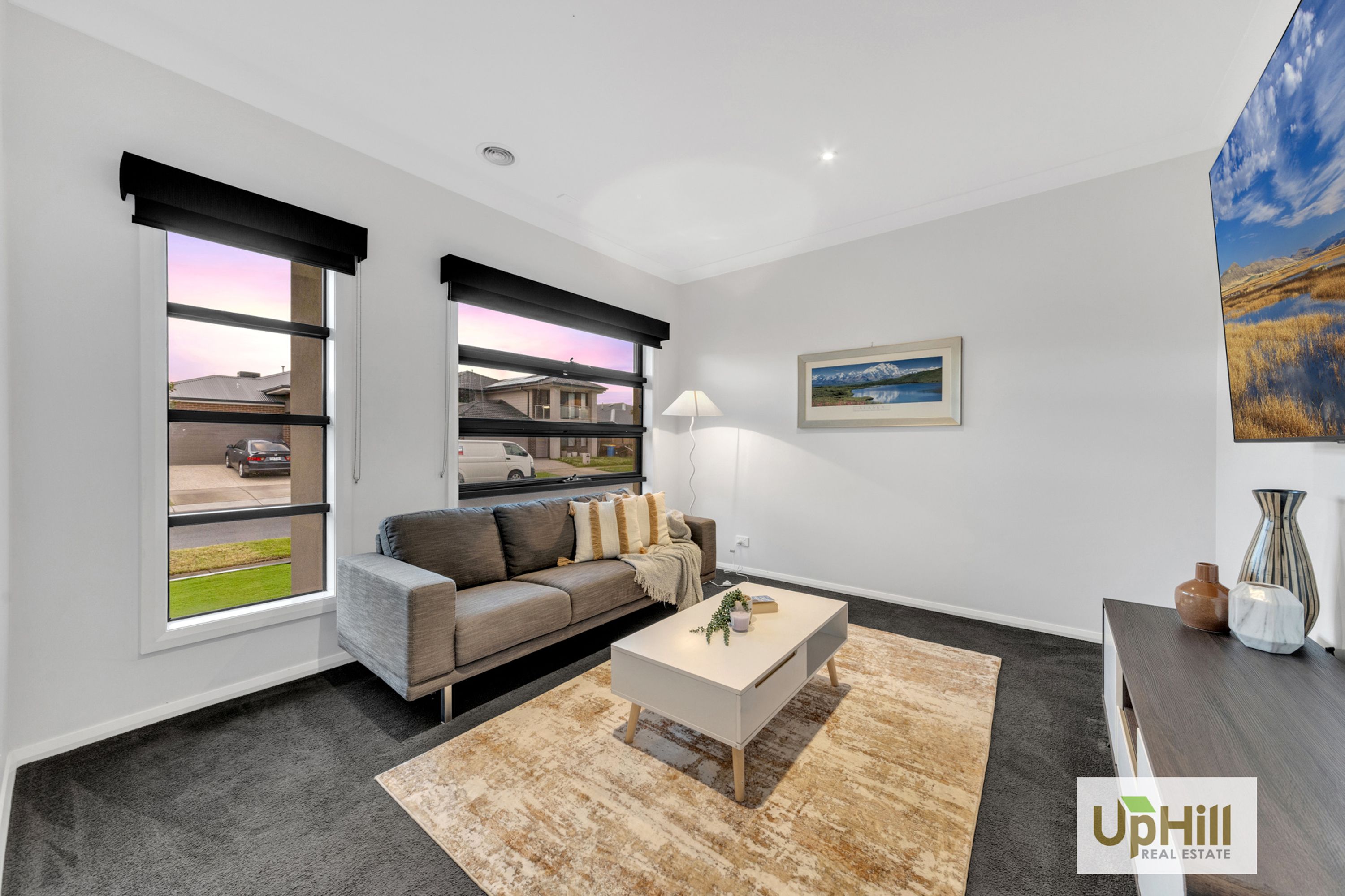 11 Langshan Road, Clyde North - Thumbnail 2