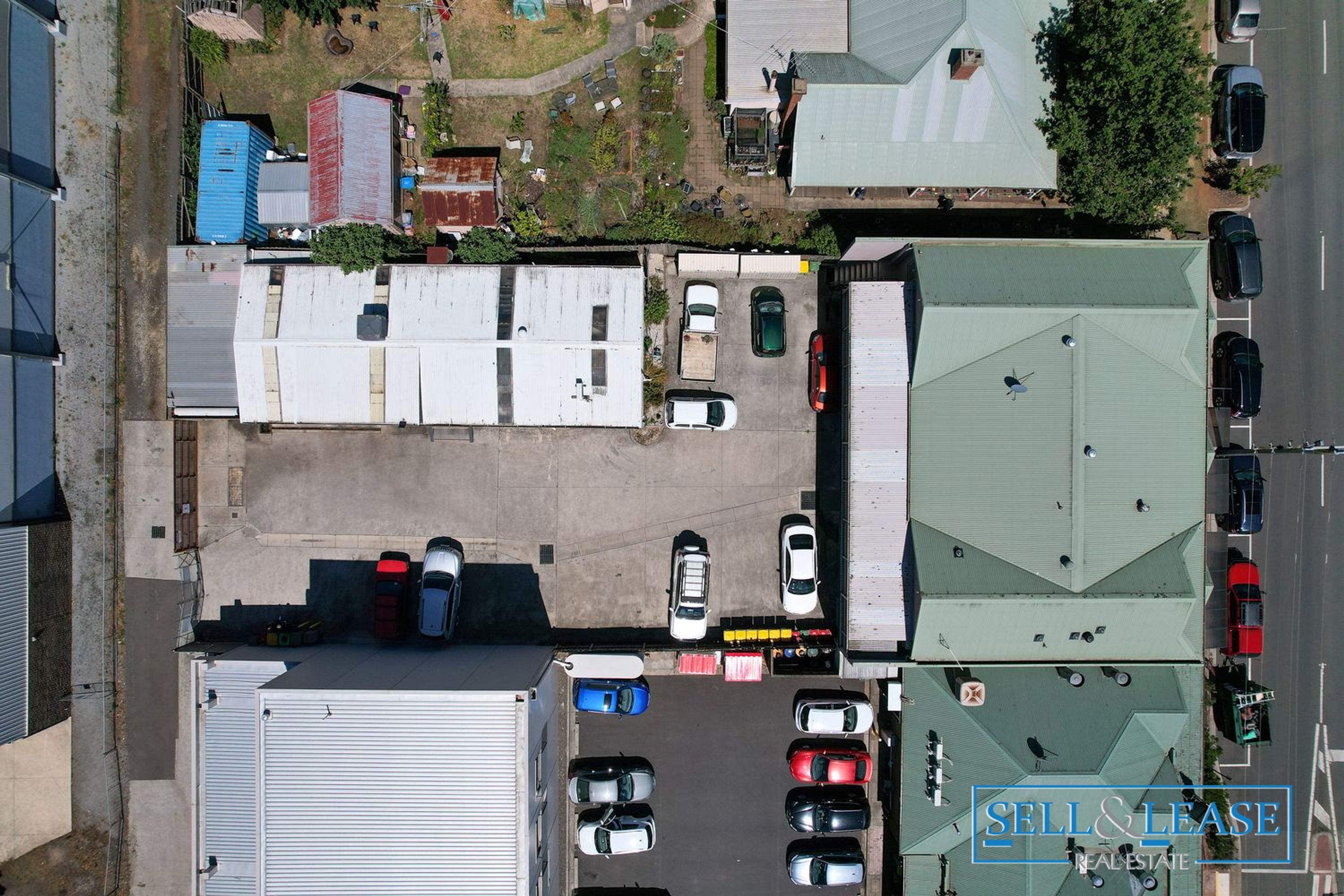 13 Kilvington Drive, Emerald, Emerald - Thumbnail 2