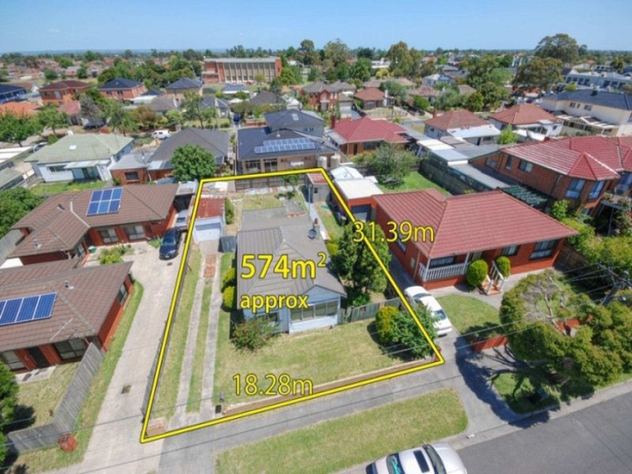 16 Ash Grove, Springvale - Thumbnail 2