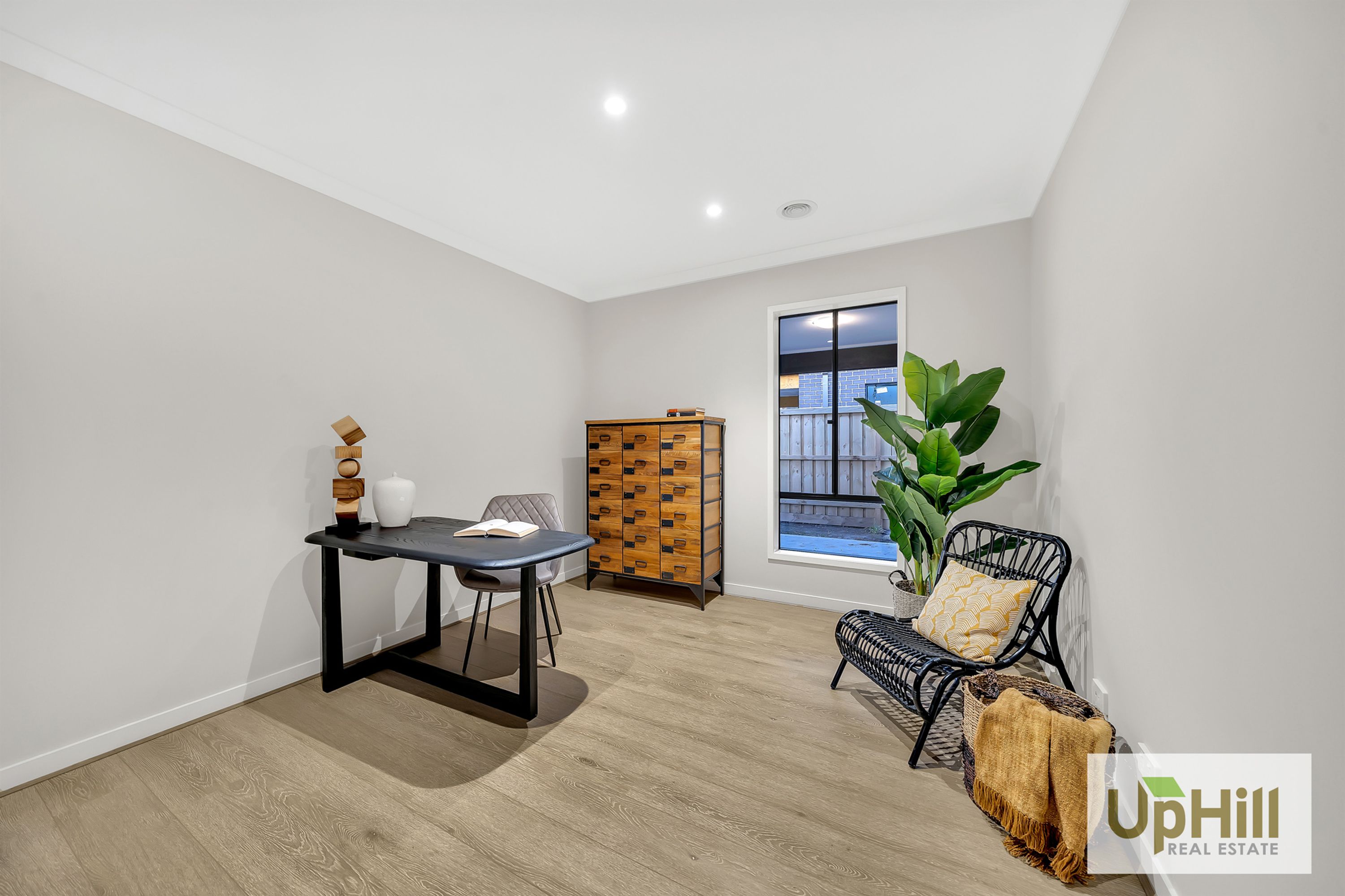 17 PABLO DRIVE, Clyde North - Thumbnail 8