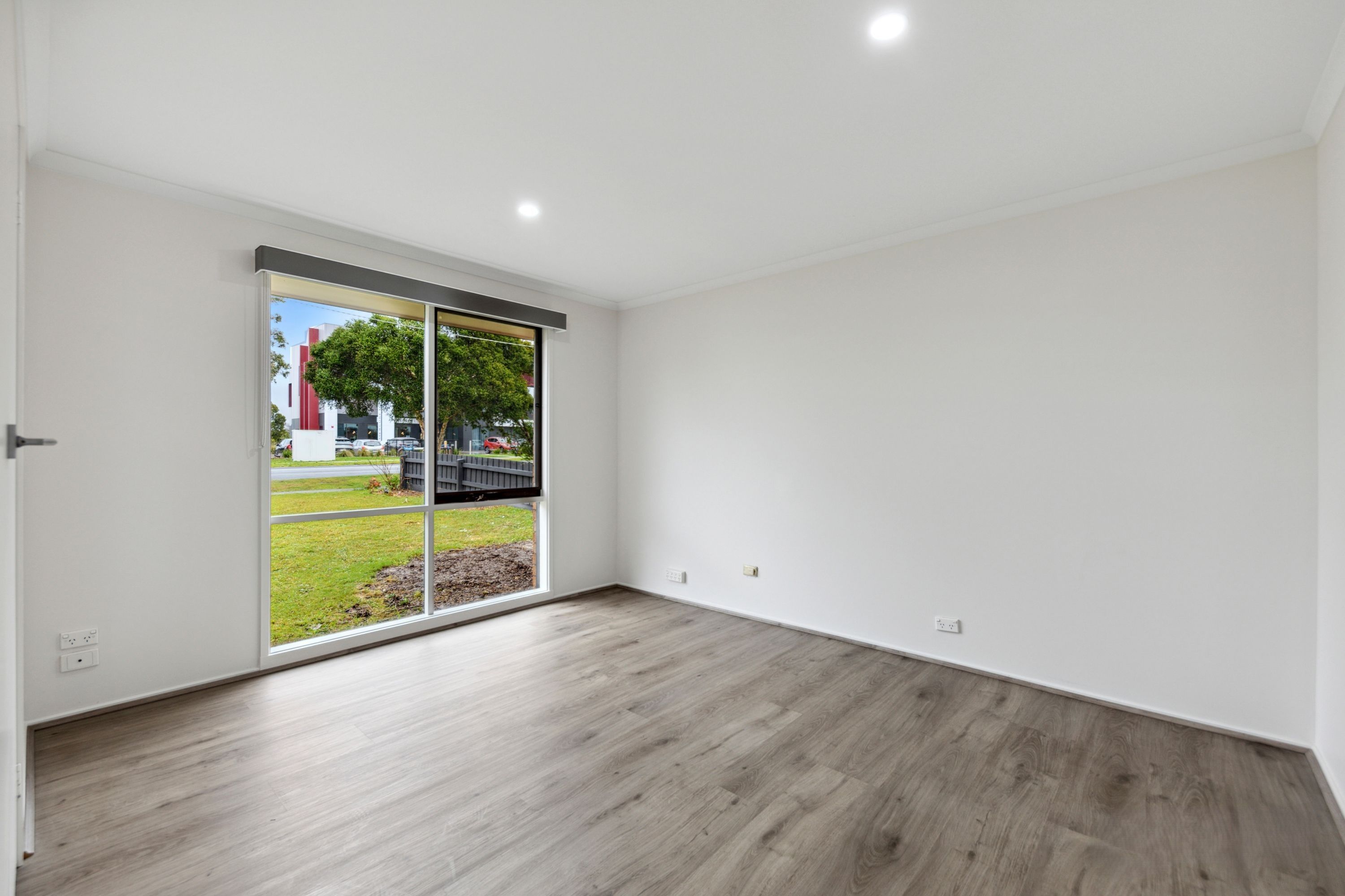 64A Racecourse Road, Pakenham - Thumbnail 2