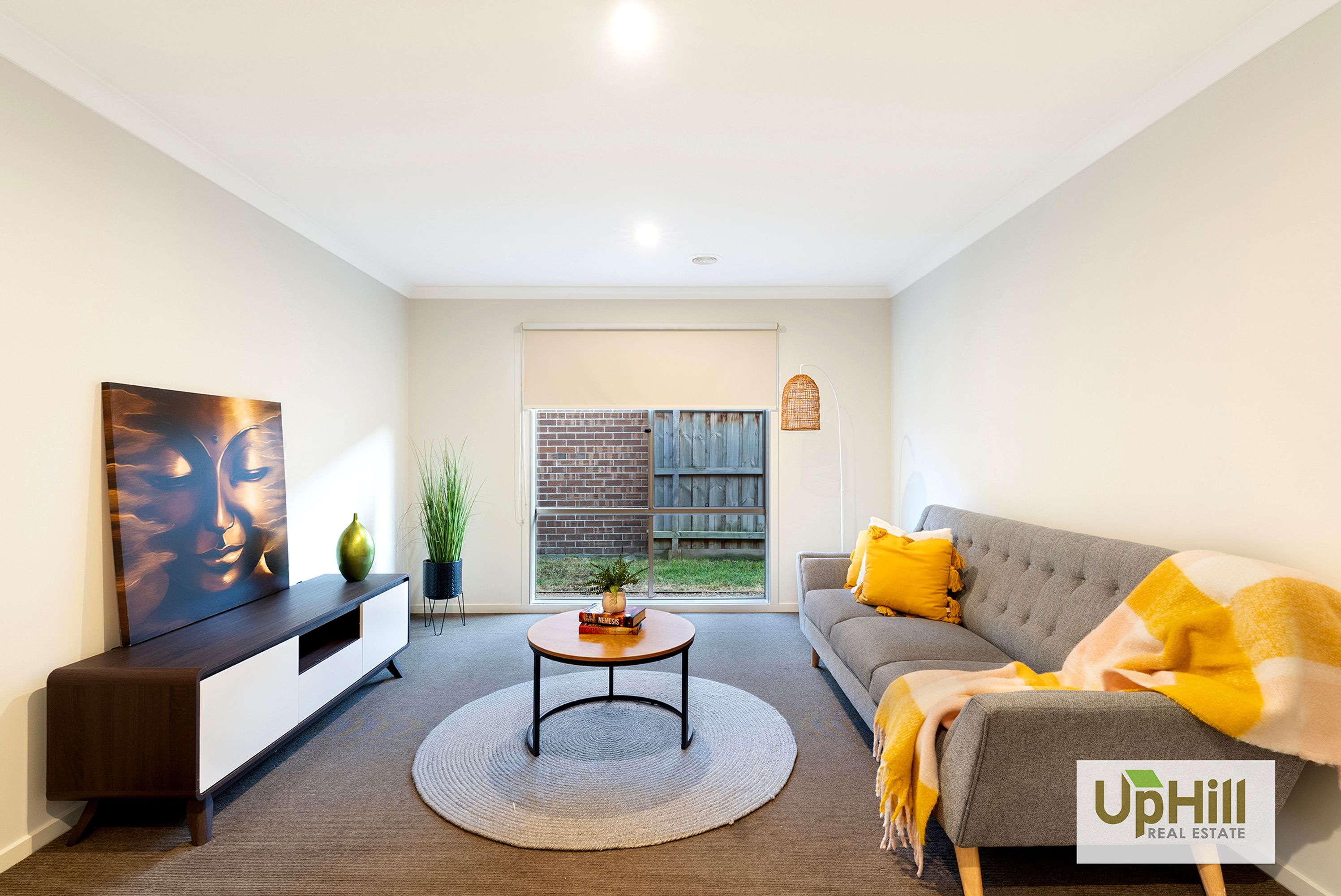 42 Merrin Circuit, Clyde North - Thumbnail 5