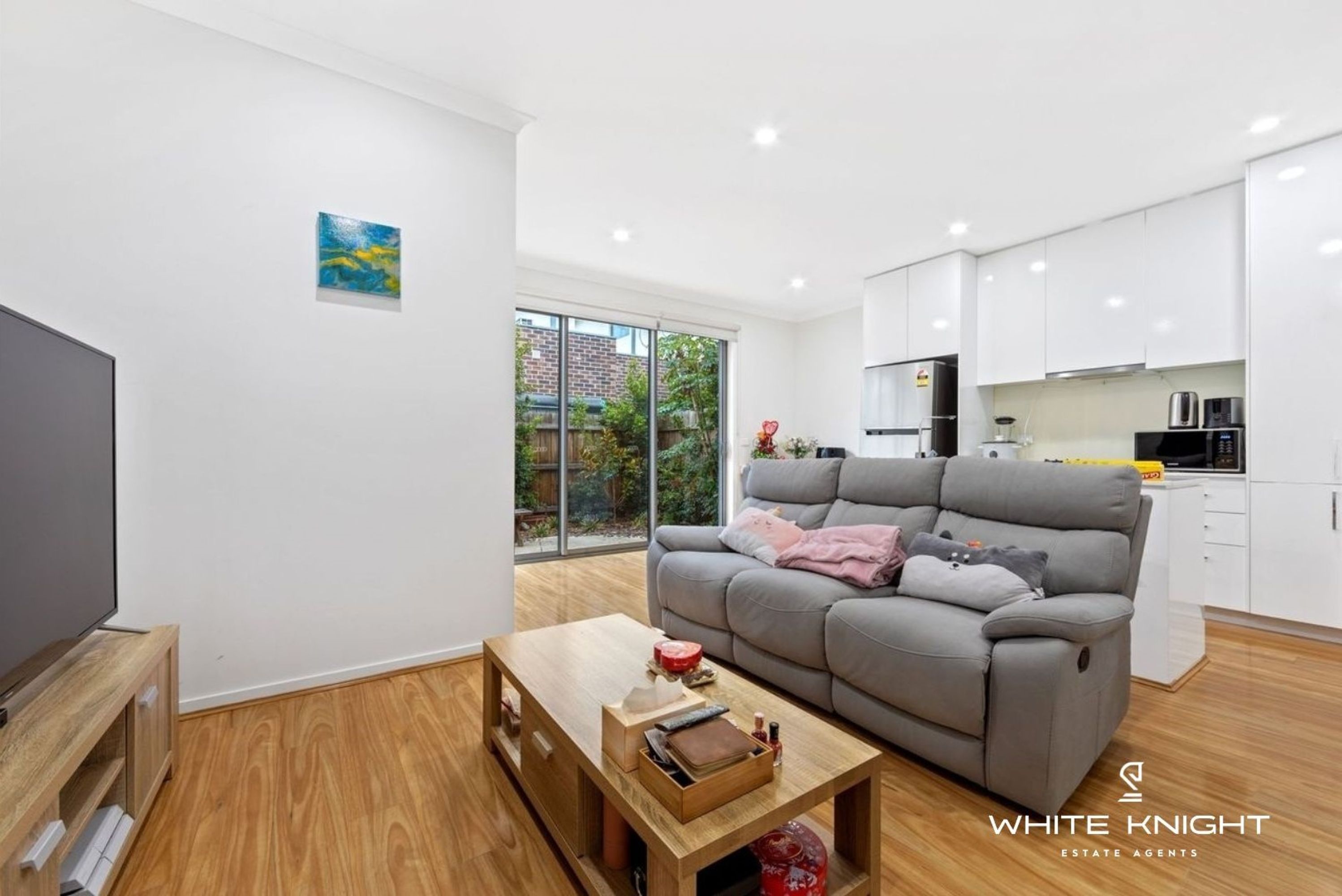 2/1A Gray Court, St Albans VIC 3021, St Albans - Thumbnail 5