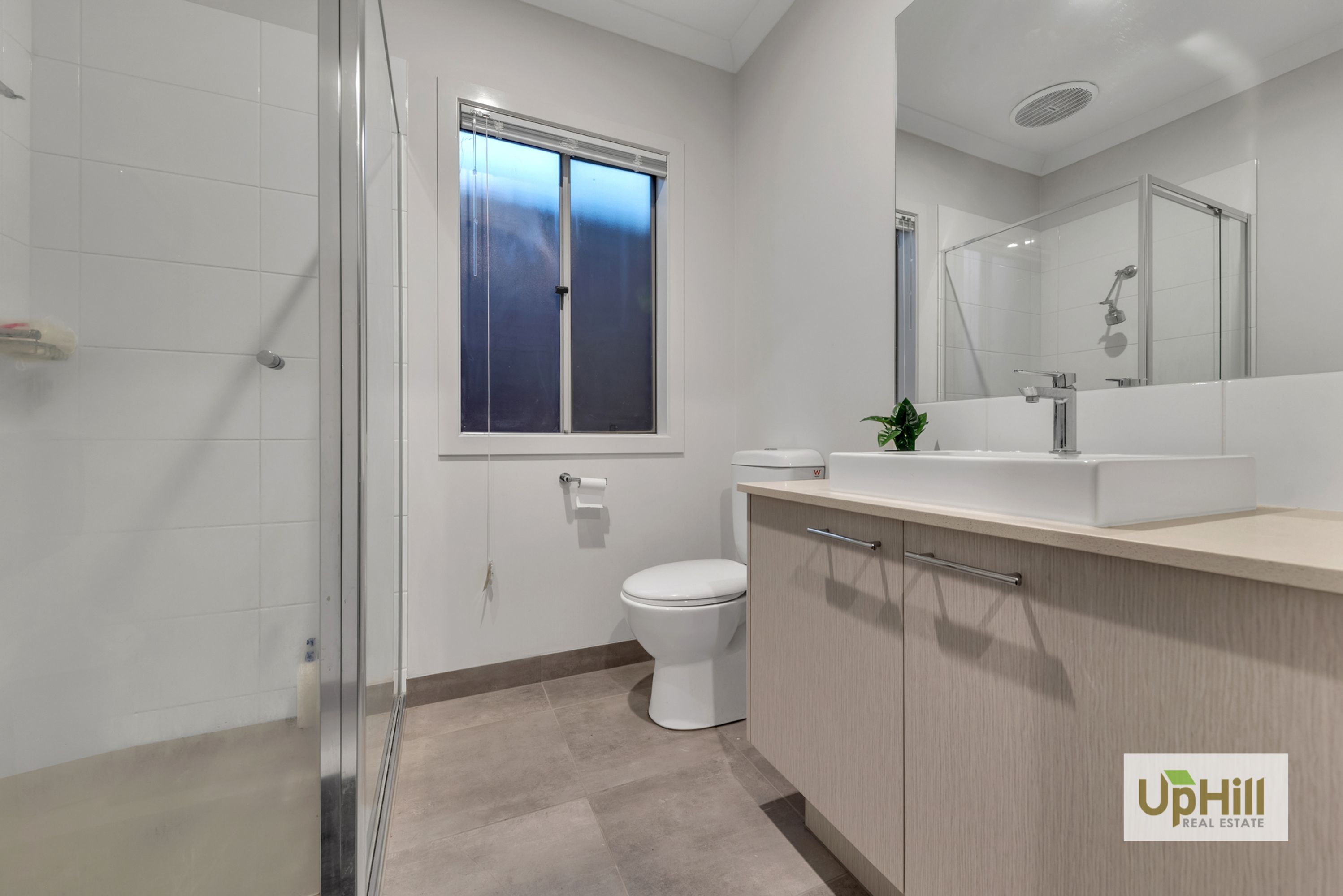 9 Mediterranean Avenue, Clyde - Thumbnail 4