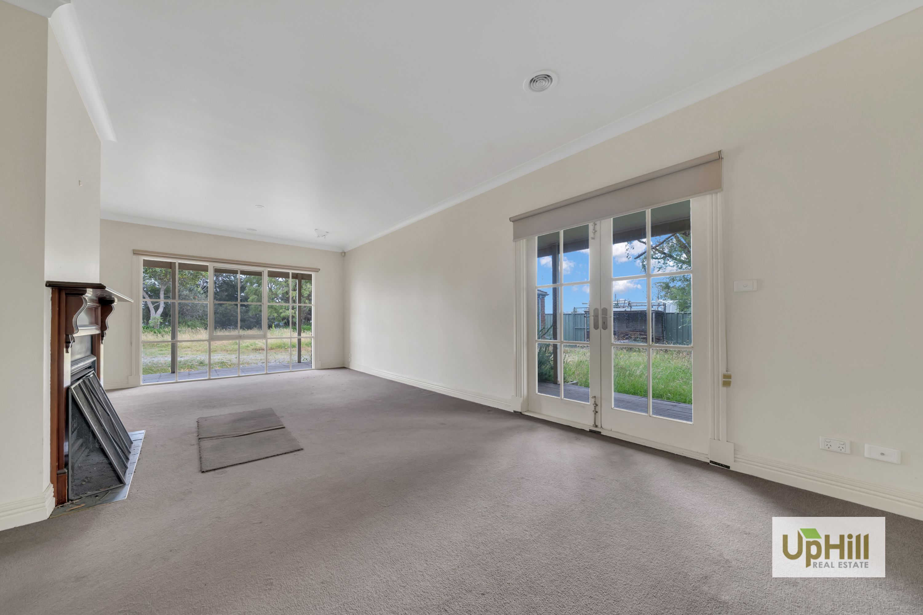 414 Berwick-Cranbourne Road, Clyde North - Thumbnail 6